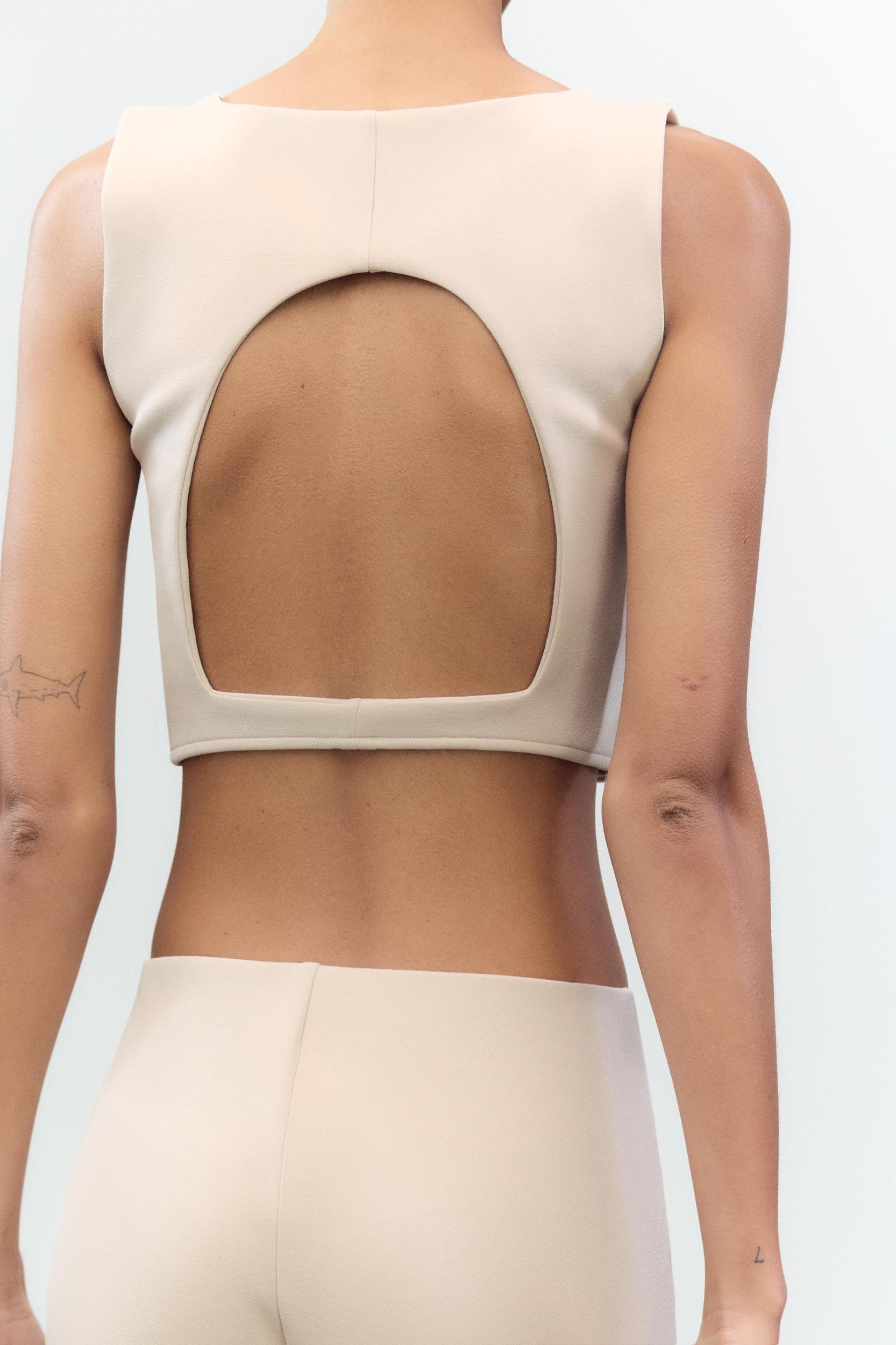 CUT OUT CROP TOP Product Image