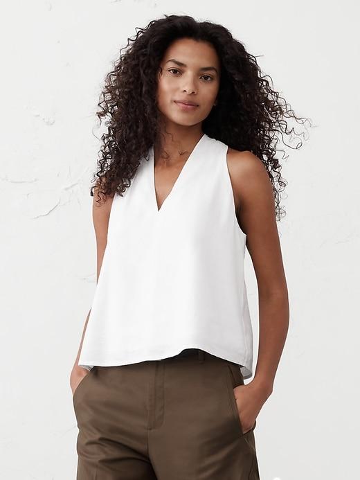 Linen-Blend V-Neck Top Product Image