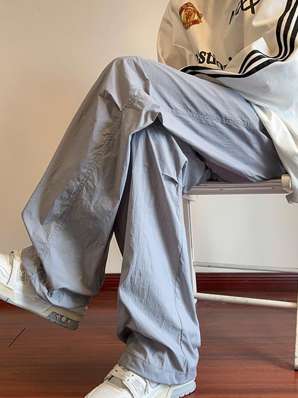 Men's Pleated Lightweight Straight Leg Pants Product Image