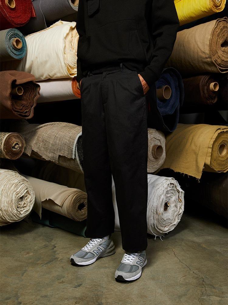 CLASSIC TROUSER (SEASONAL) Male Product Image