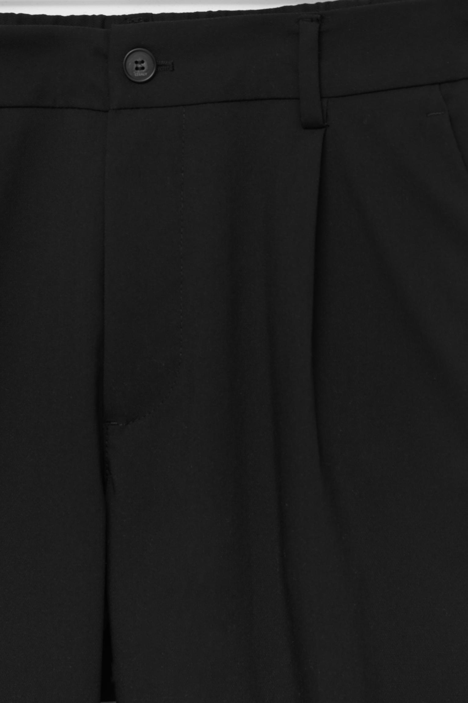 Tailored wide-leg pants Product Image