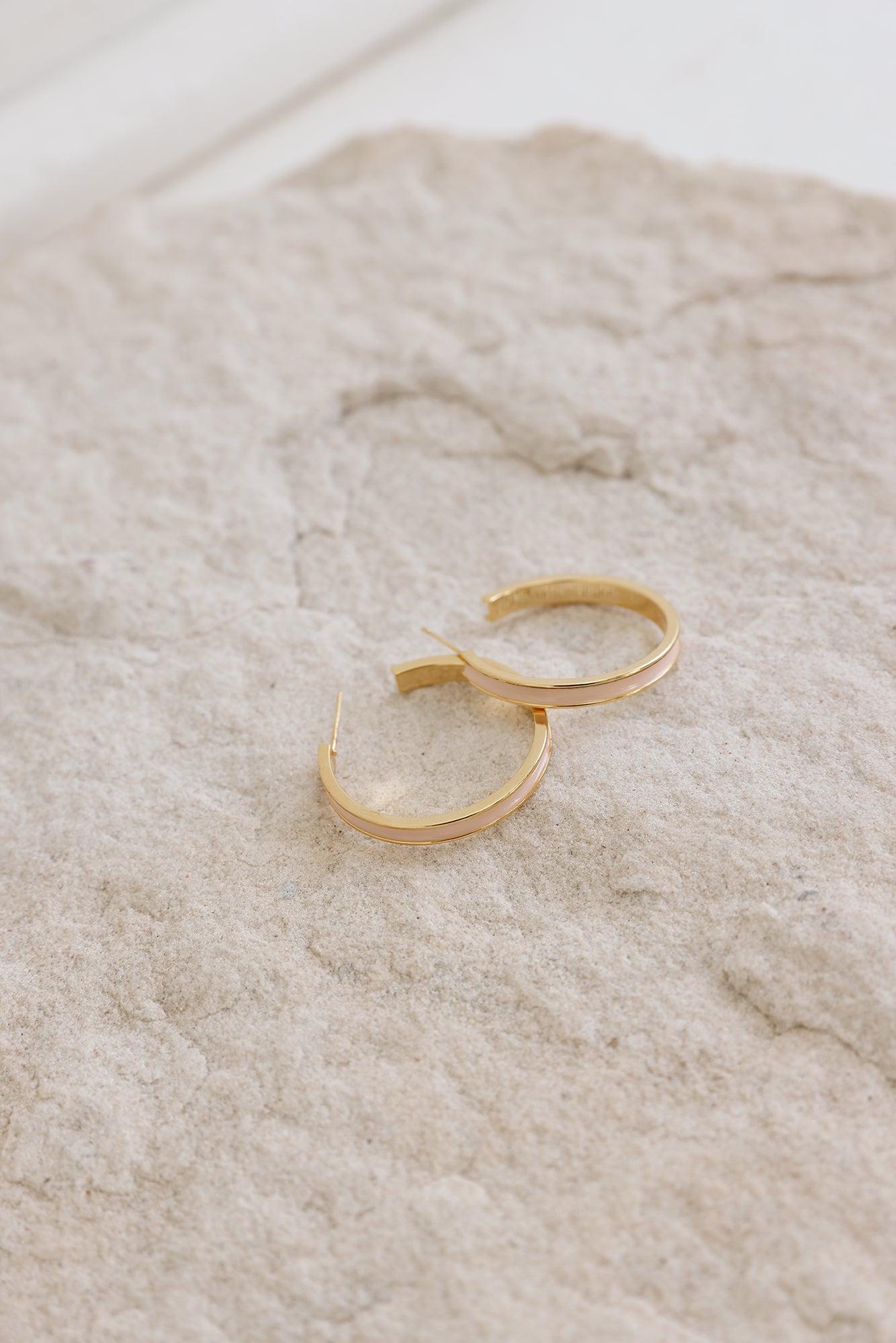 Model Moments Earrings Gold Product Image