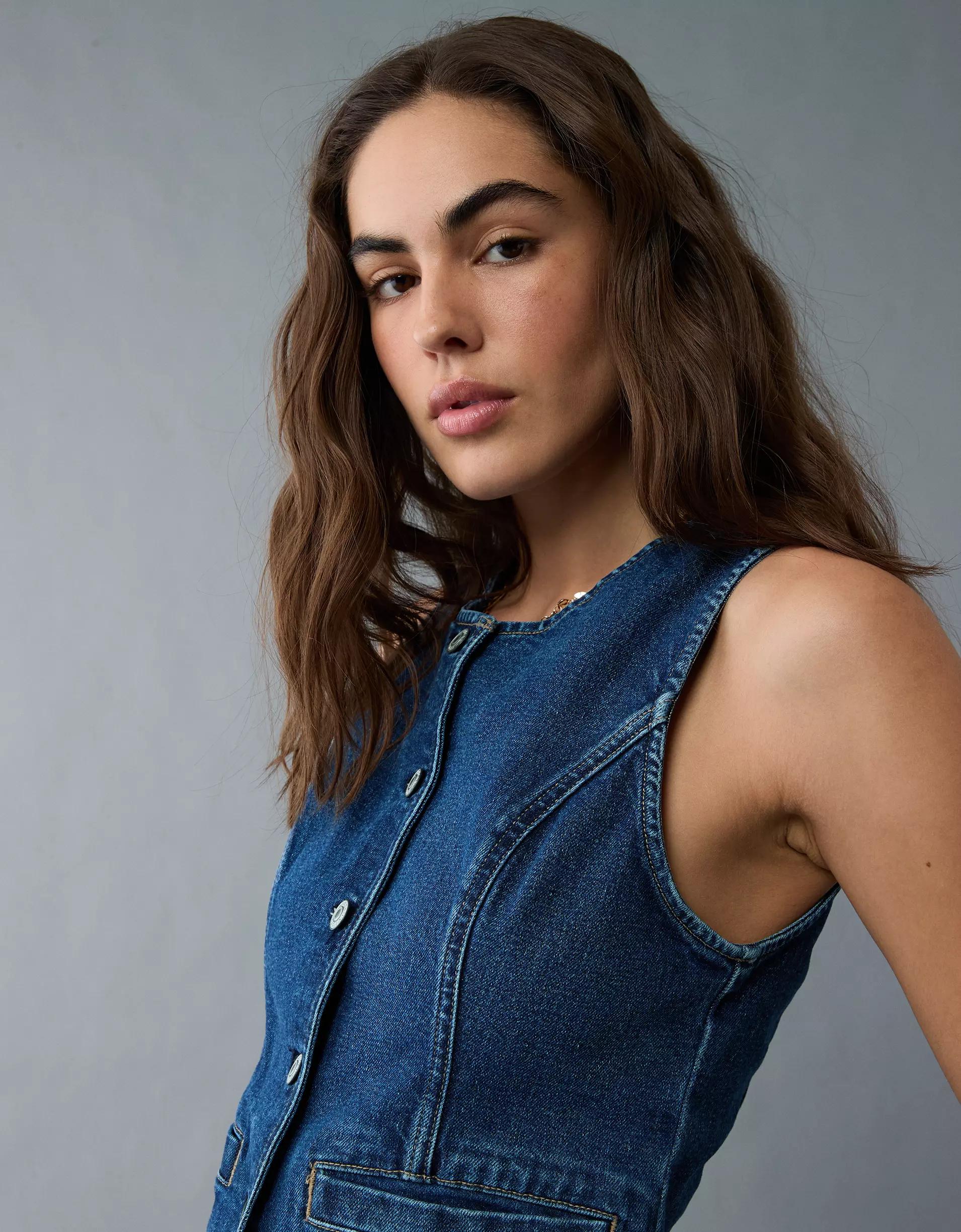 AE Crew Neck Button-Up Denim Vest Product Image