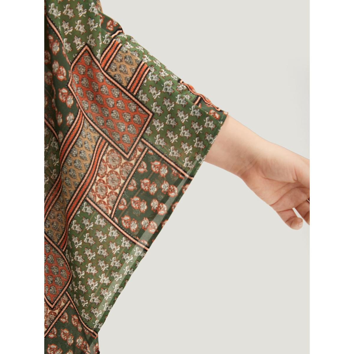 Plus Size Bandana Print Tassels Trim Asymmetrical Hem Kimono Women Moss Casual Drape Loose Dailywear Kimonos BloomChic 26/4X Product Image