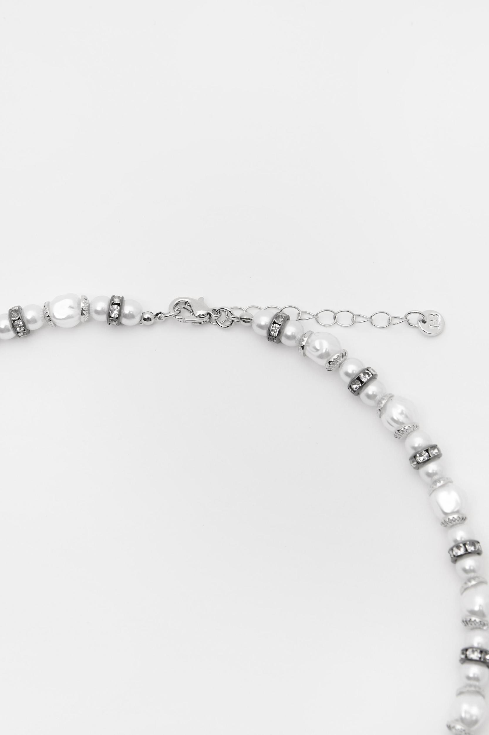 Faux pearl necklace Product Image