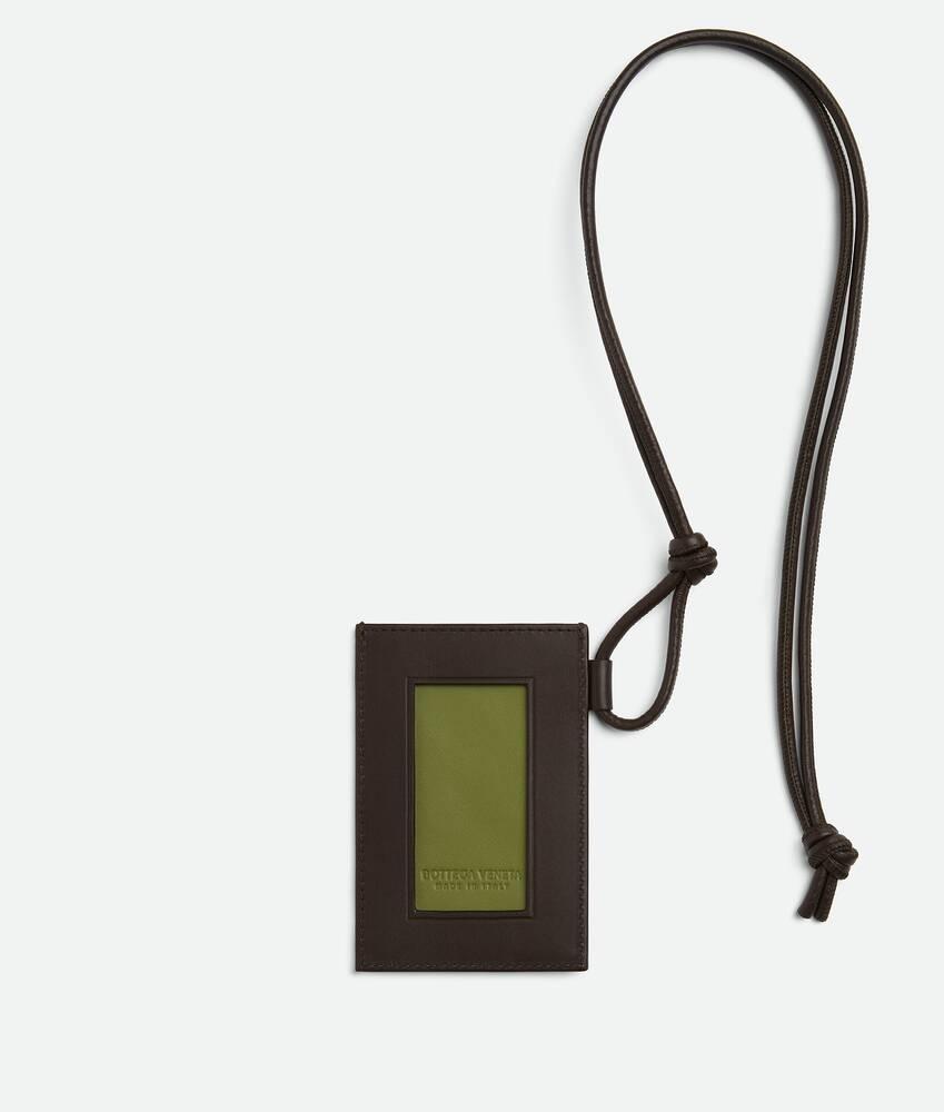 Men's Intrecciato Badge Holder in Fondant/matcha Product Image