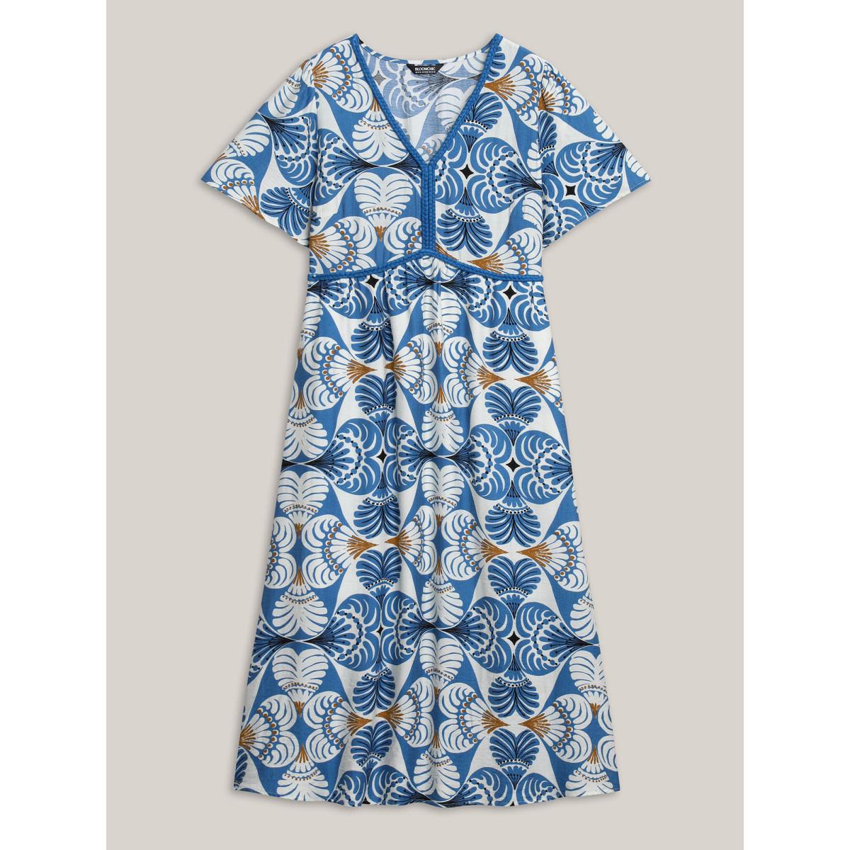 Plus Size Shell Print Lace Detail Flowy Maxi Dress Cerulean Women Boho V-neck Short sleeve Curvy BloomChic 10/M Product Image