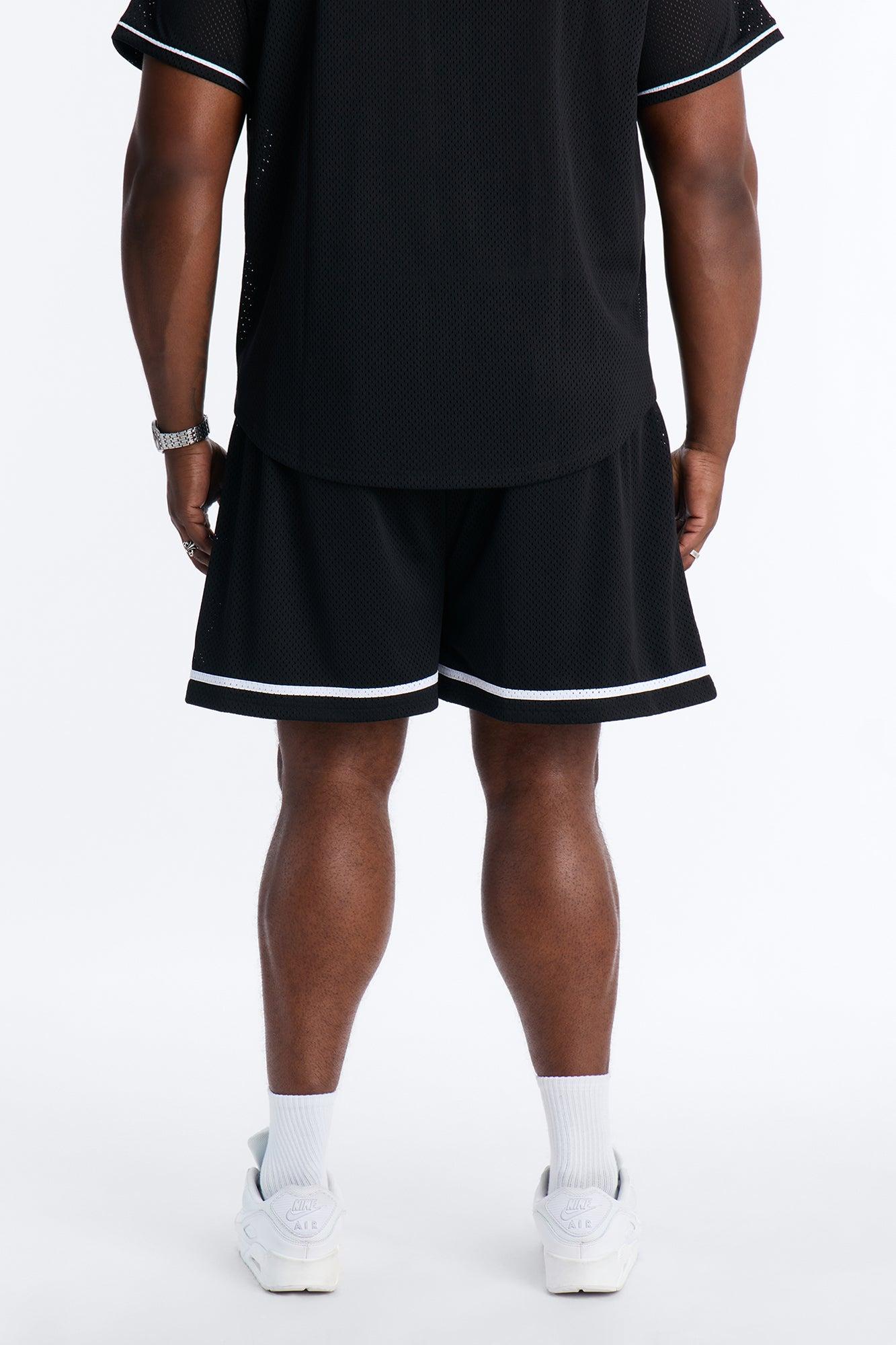 Coca Cola Patch Mesh Short - Black Male Product Image