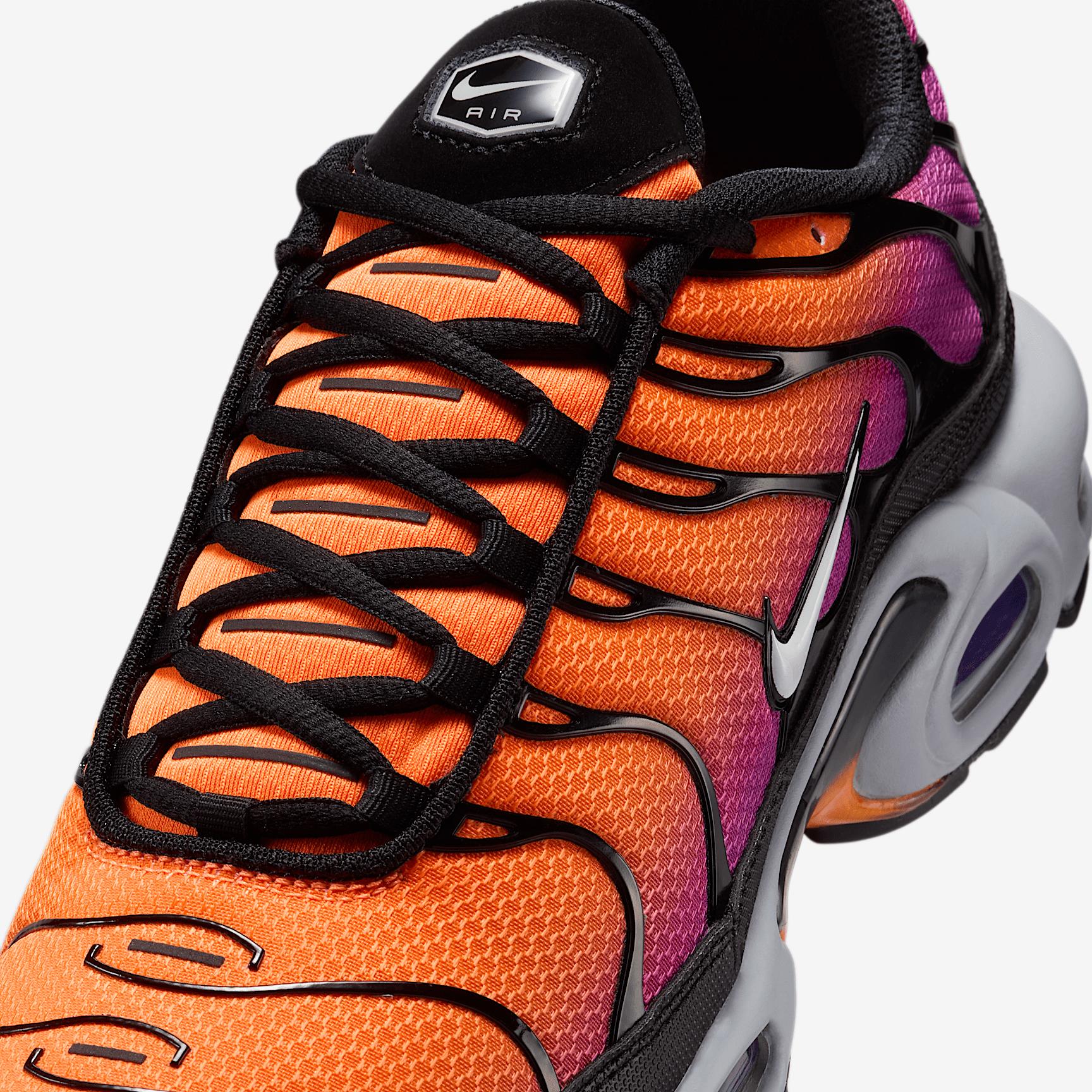 Nike Men's Air Max Plus Shoes Product Image