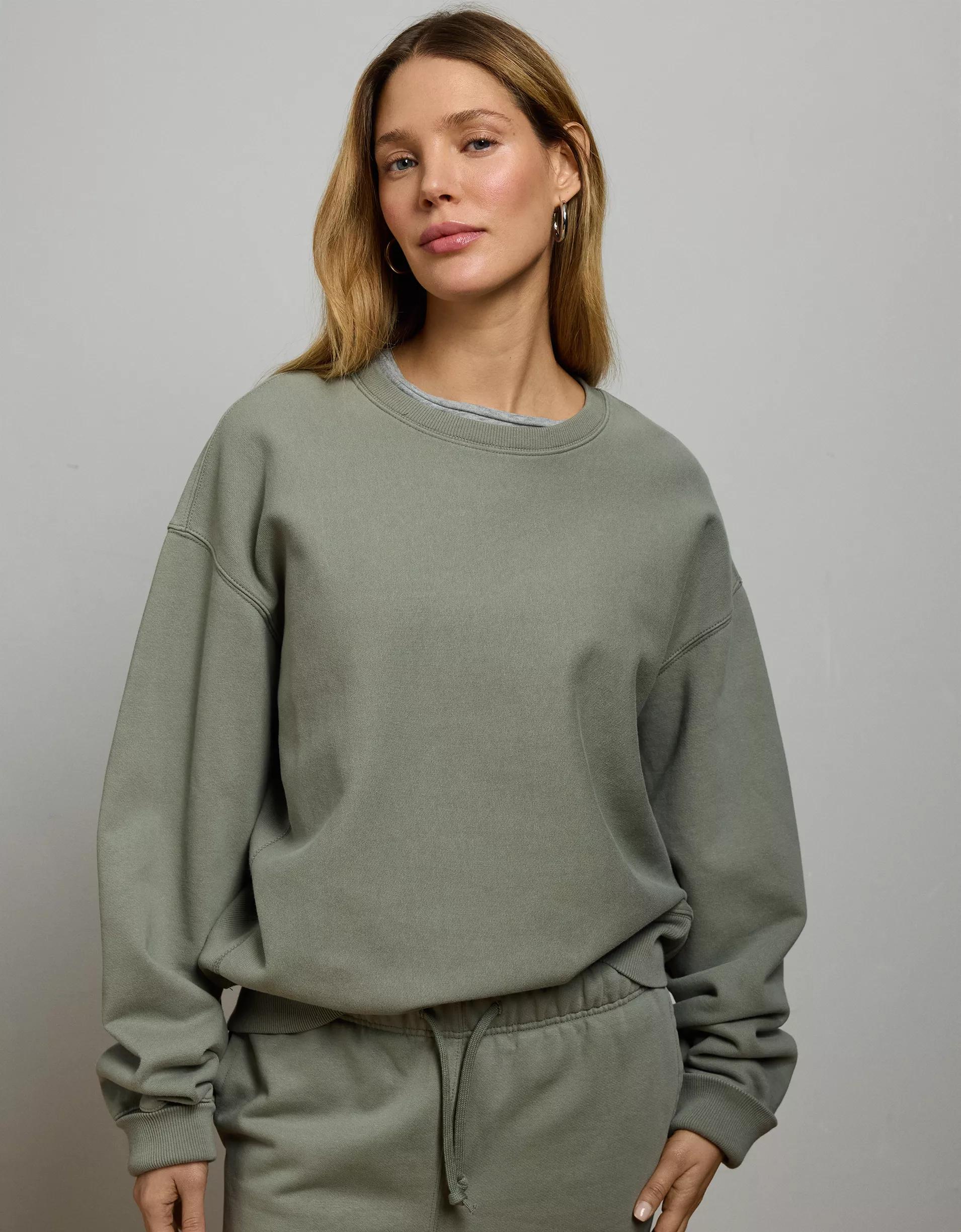 AE77 Premium Fleece Crew Neck Sweatshirt Product Image