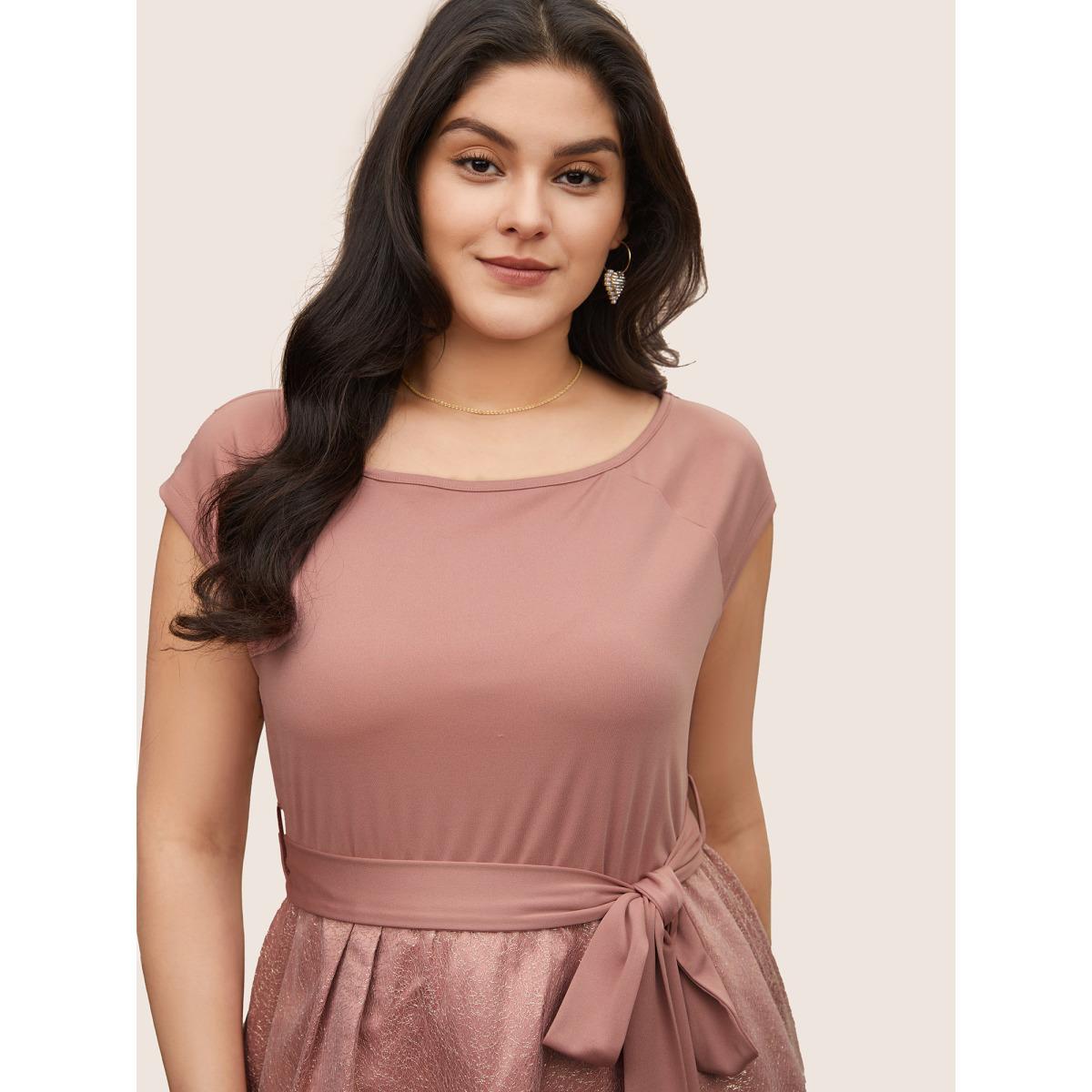 Plus Size Textured Mesh Patchwork Belted Boat Neck Dress DustyPink Women Cocktail Non Boat Neck Cap Sleeve Curvy Midi Dress BloomChic 12/L Product Image