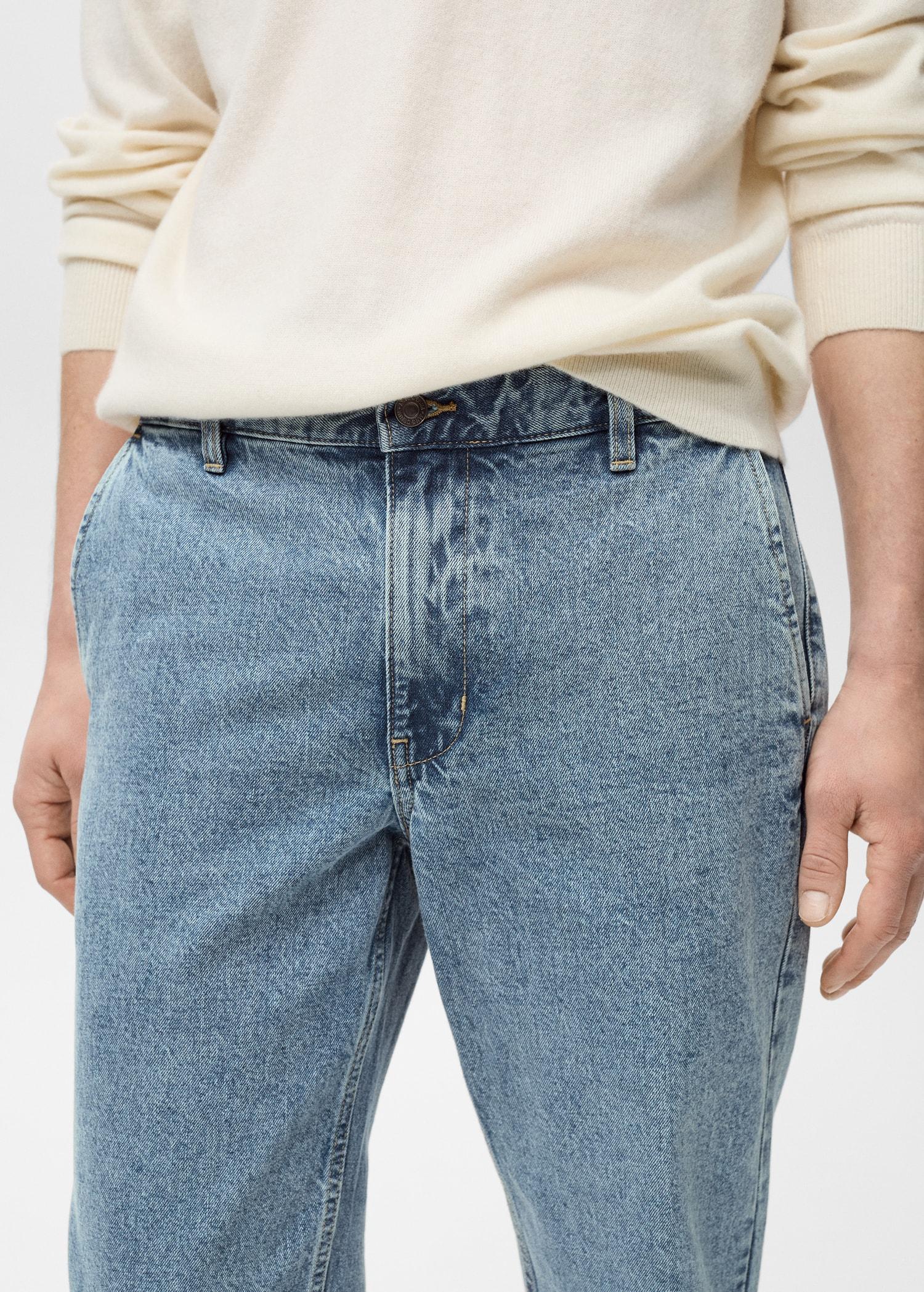 Worn effect straight fit jeans - Men | MANGO USA Product Image