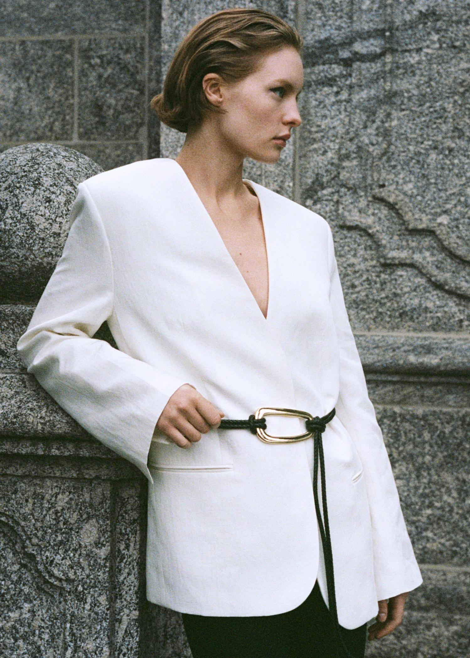 Lyocell and linen-blend blazer - Women | MANGO USA Product Image