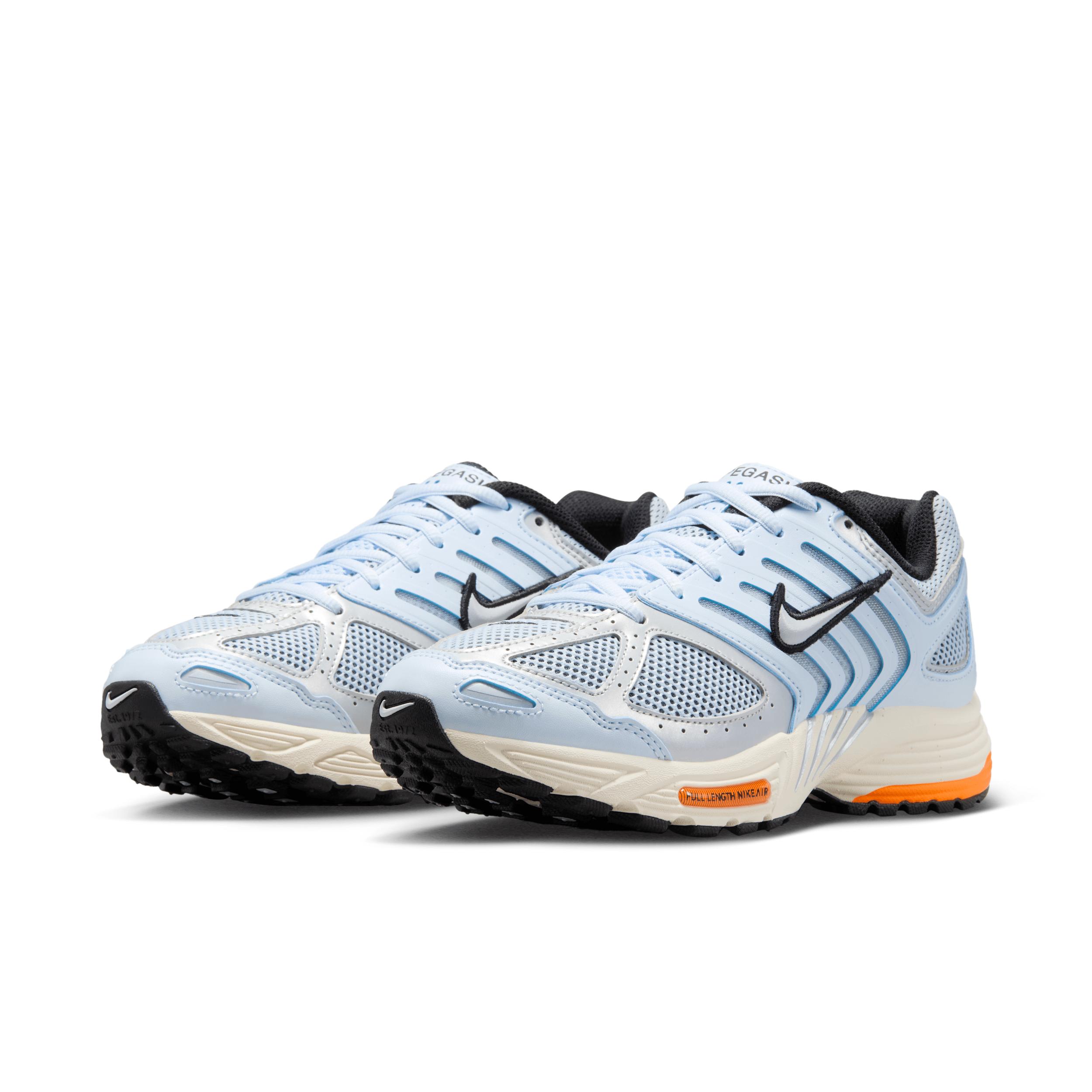 Nike Women's Air Pegasus 2005 Shoes Product Image