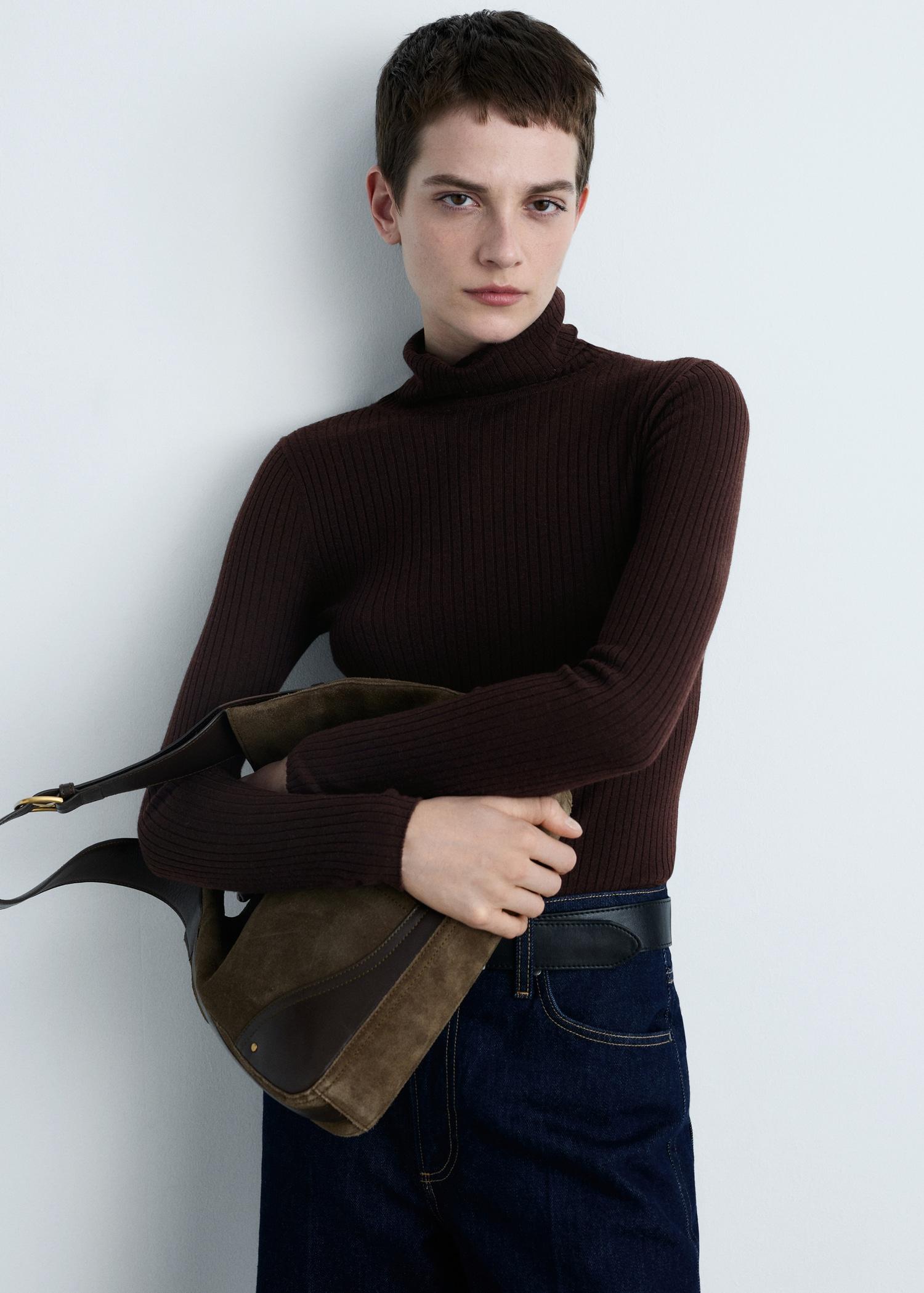 Wool blend turtleneck sweater - Women | MANGO USA Product Image