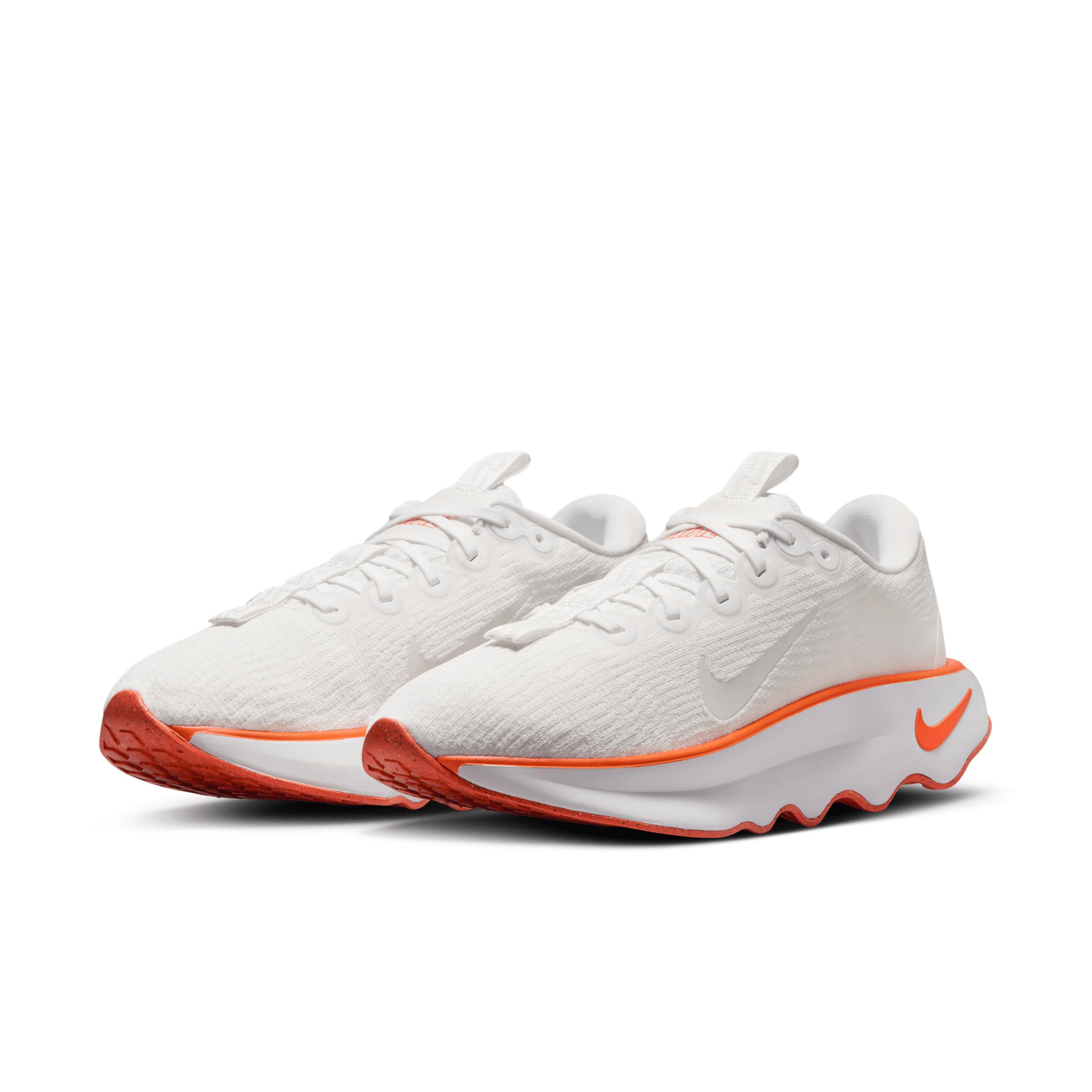 Nike Women's Motiva Walking Shoes Product Image