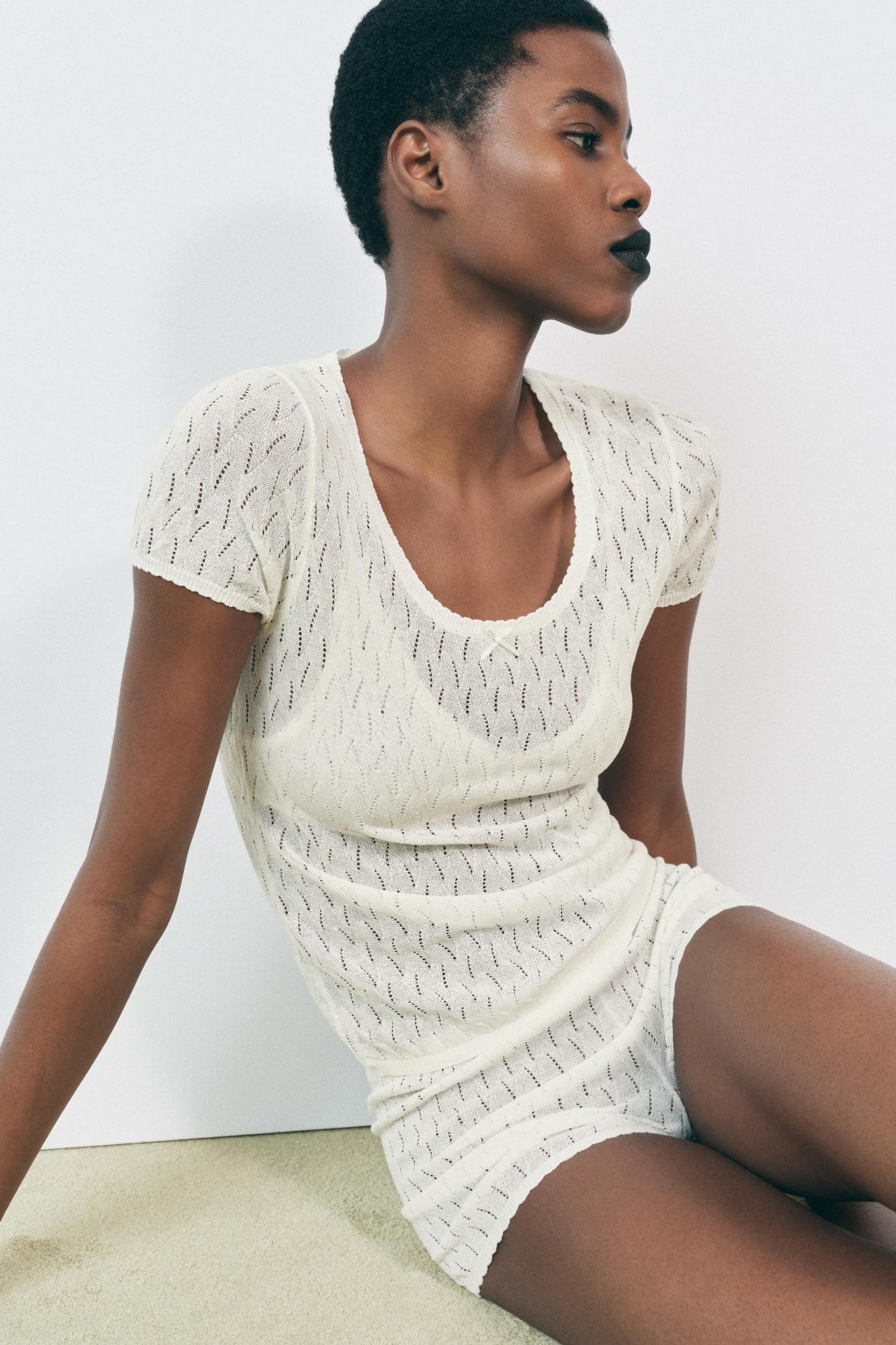 POINTELLE KNIT BOW T-SHIRT Product Image