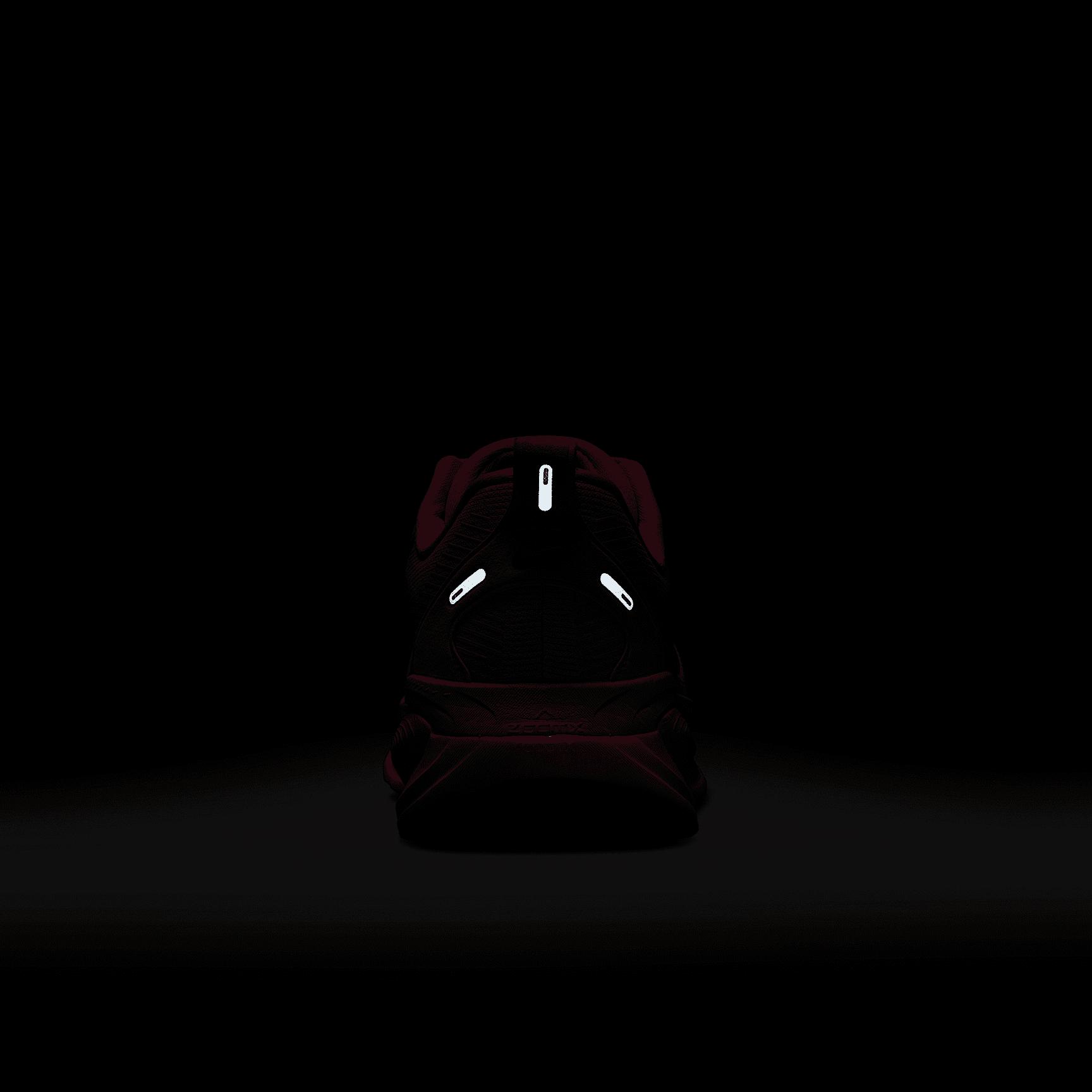 Nike Women's Vomero 18 Road Running Shoes Product Image