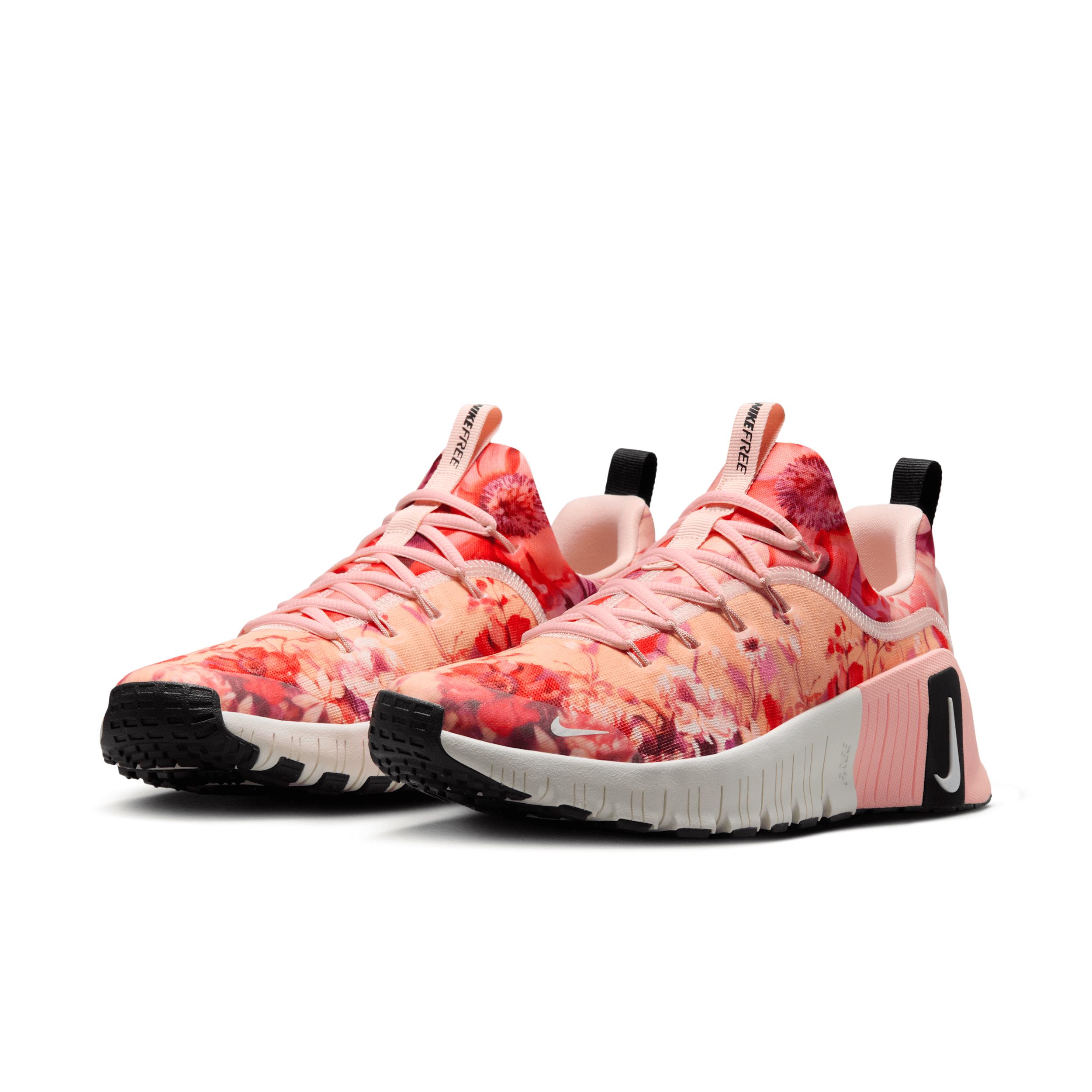 Nike Women's Free Metcon 6 AMP Workout Shoes Product Image