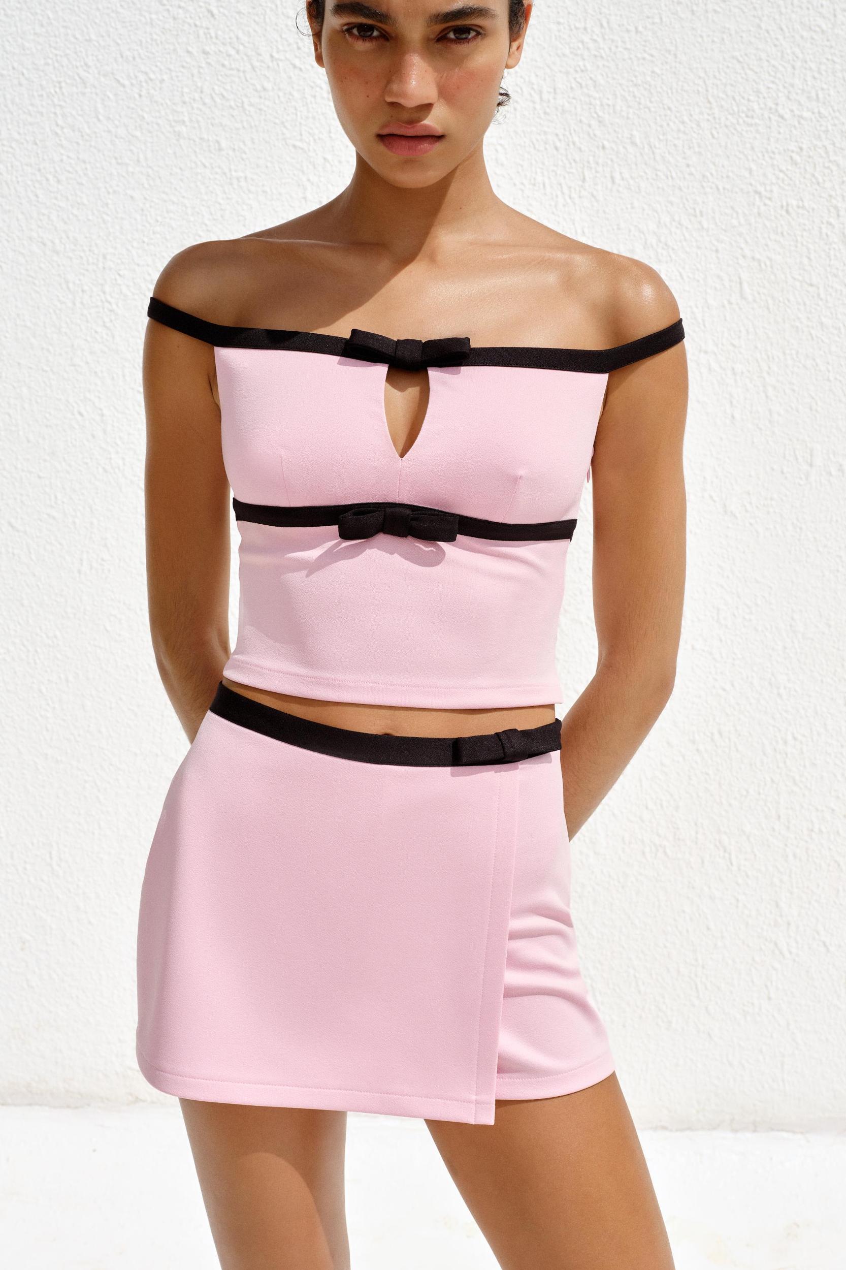 TIE FRONT CROP TOP Product Image