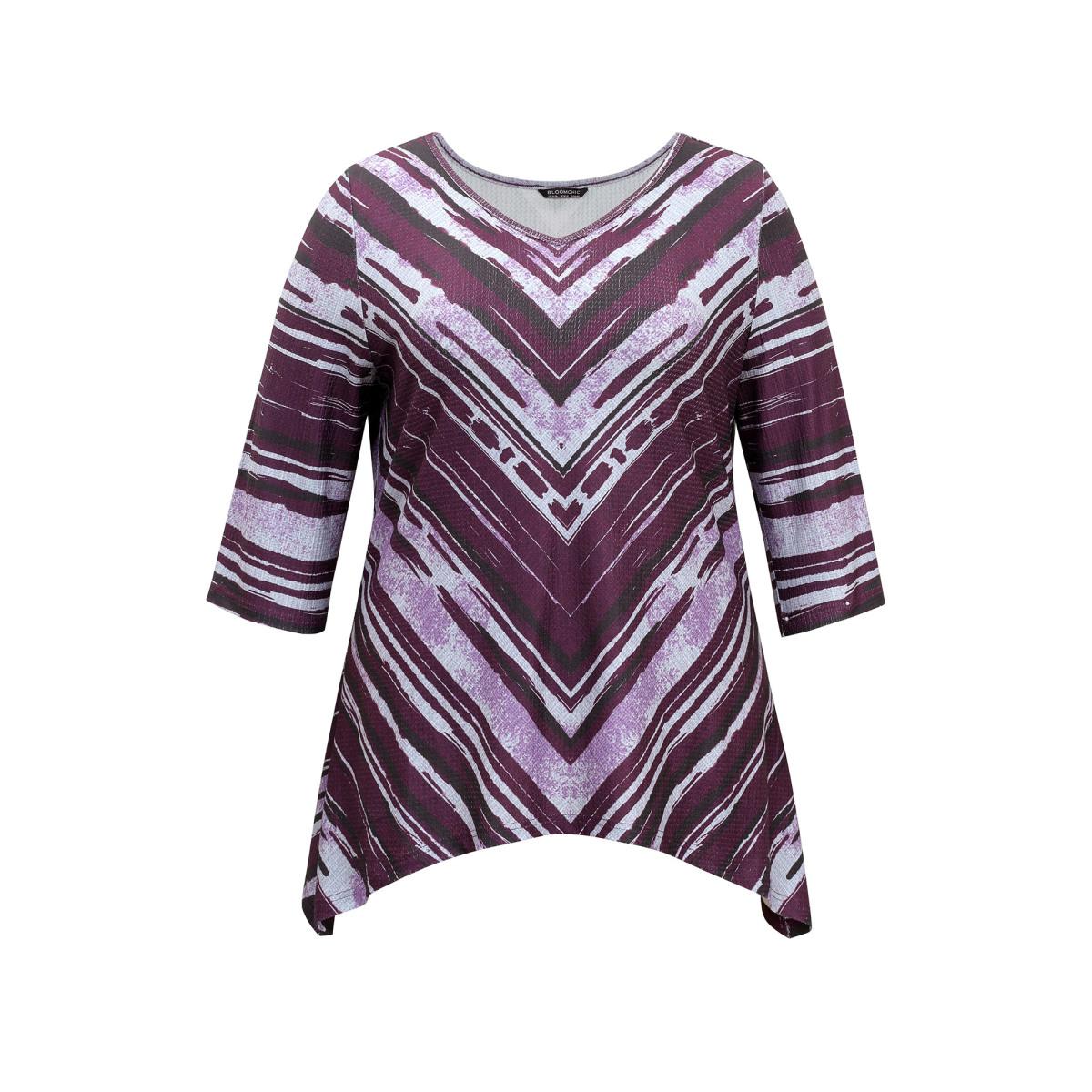 Plus Size Contrast Striped V Neck Asymmetrical Hem T-shirt Heather Women Casual Contrast Striped V-neck Everyday T-shirts BloomChic 12/L Product Image