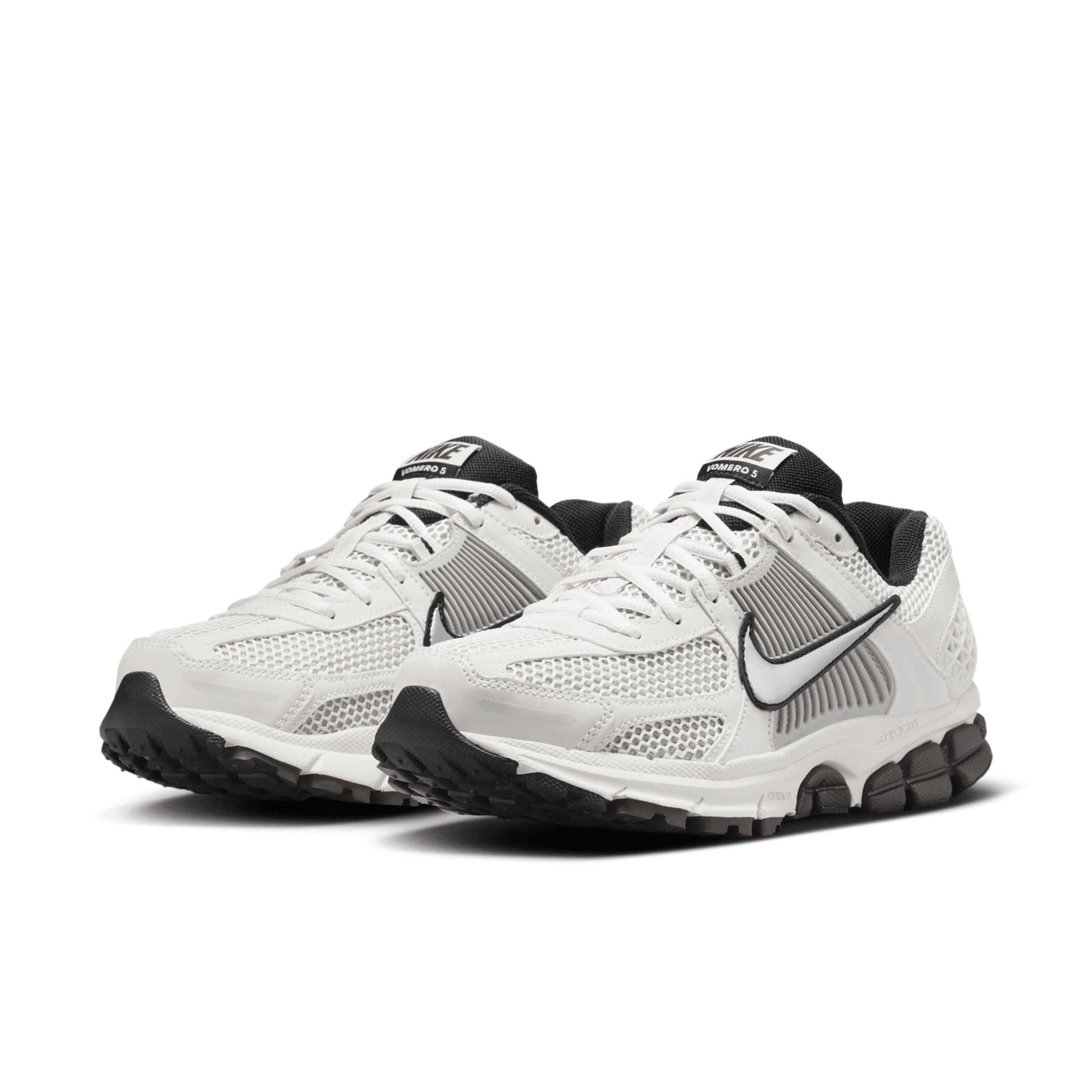 Nike Women's Zoom Vomero 5 Shoes Product Image