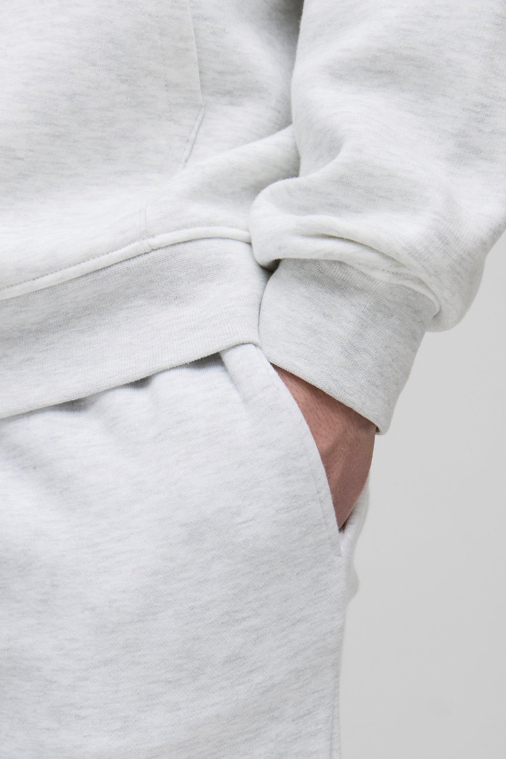 330GSM Tall Skinny Fit Sweatpants In Black | boohooMAN USA Product Image