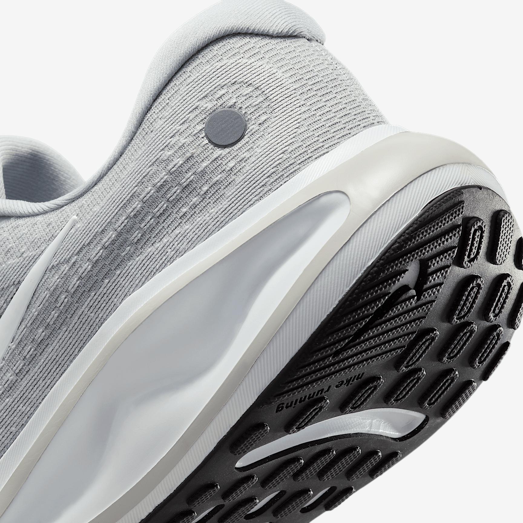 Mens Nike Journey Run Running Shoes Product Image