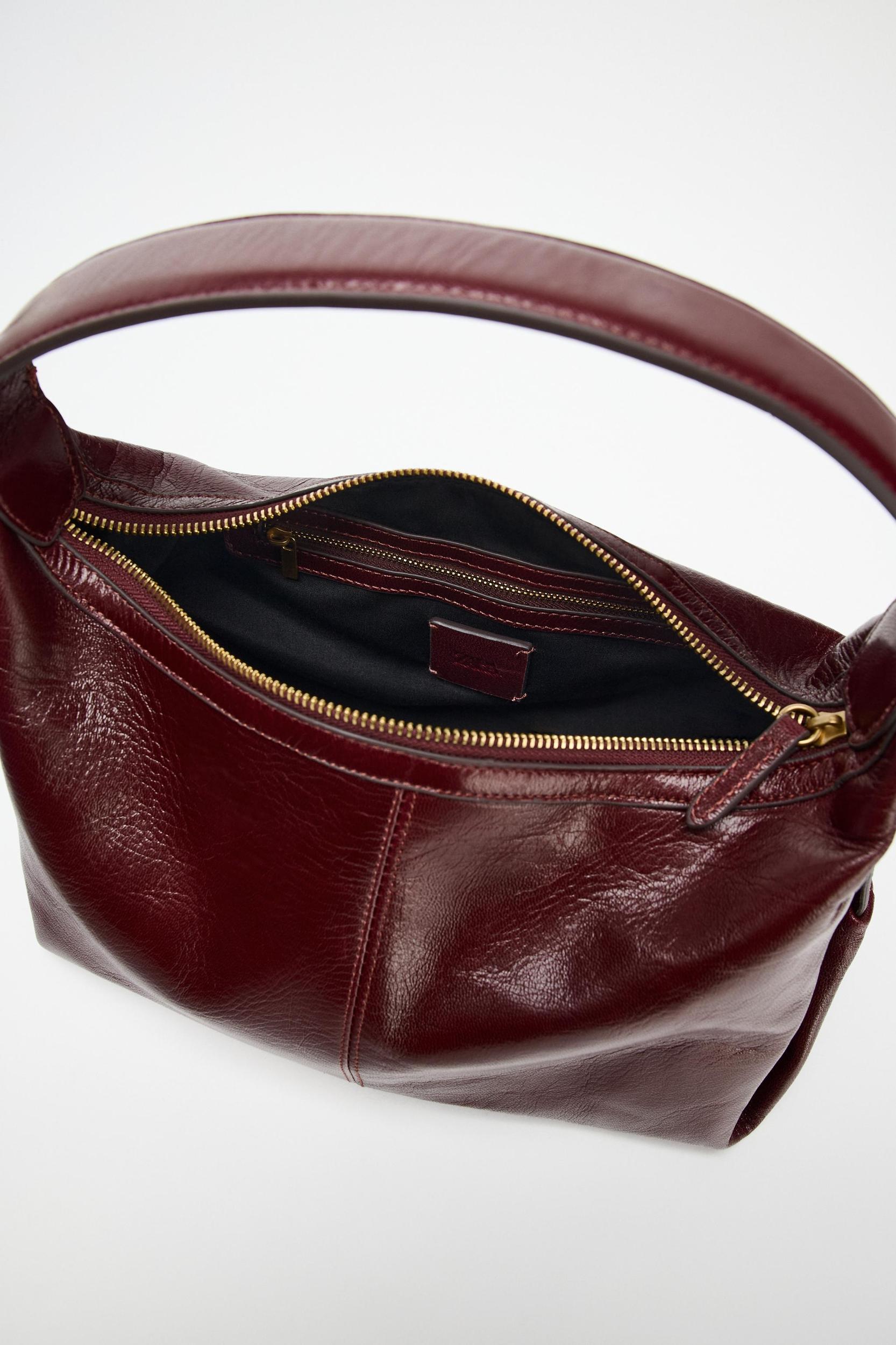 LEATHER SHOULDER BAG Product Image