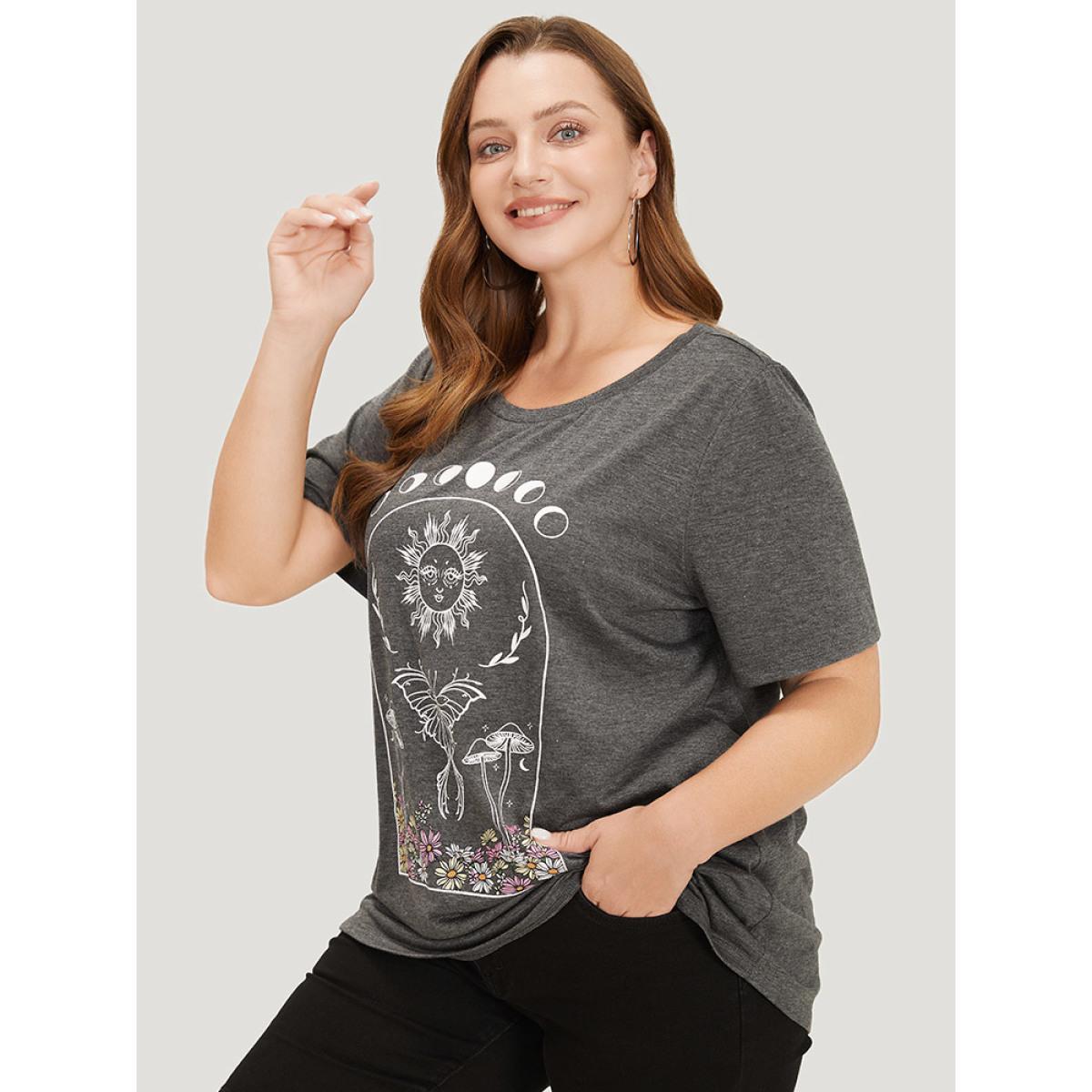 Plus Size Butterfly & Moon Print Heather Graphic T-shirt DimGray Women Casual Heather Star and moon Dailywear T-shirts BloomChic 28/5X Product Image