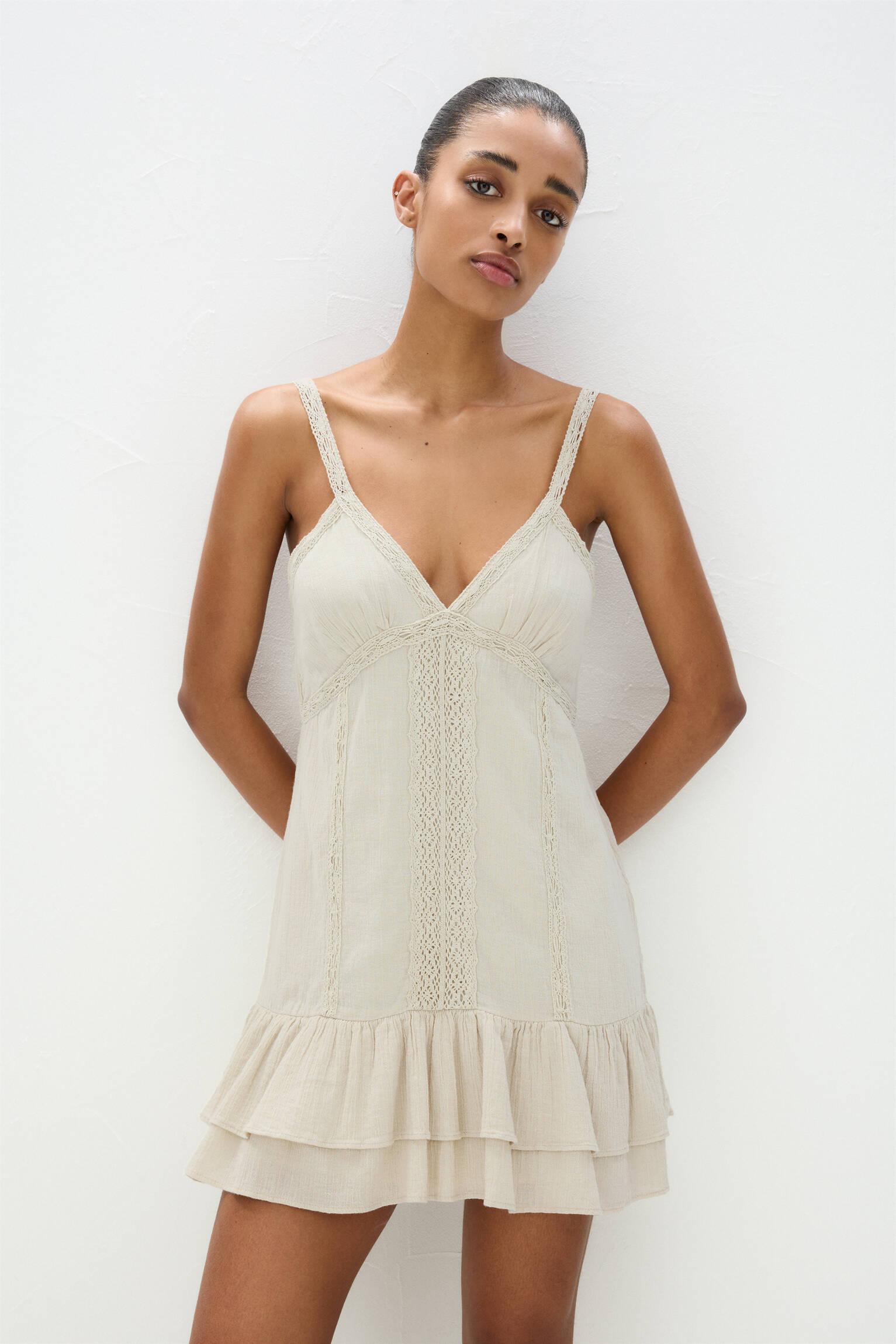 Short ruffle dress Product Image