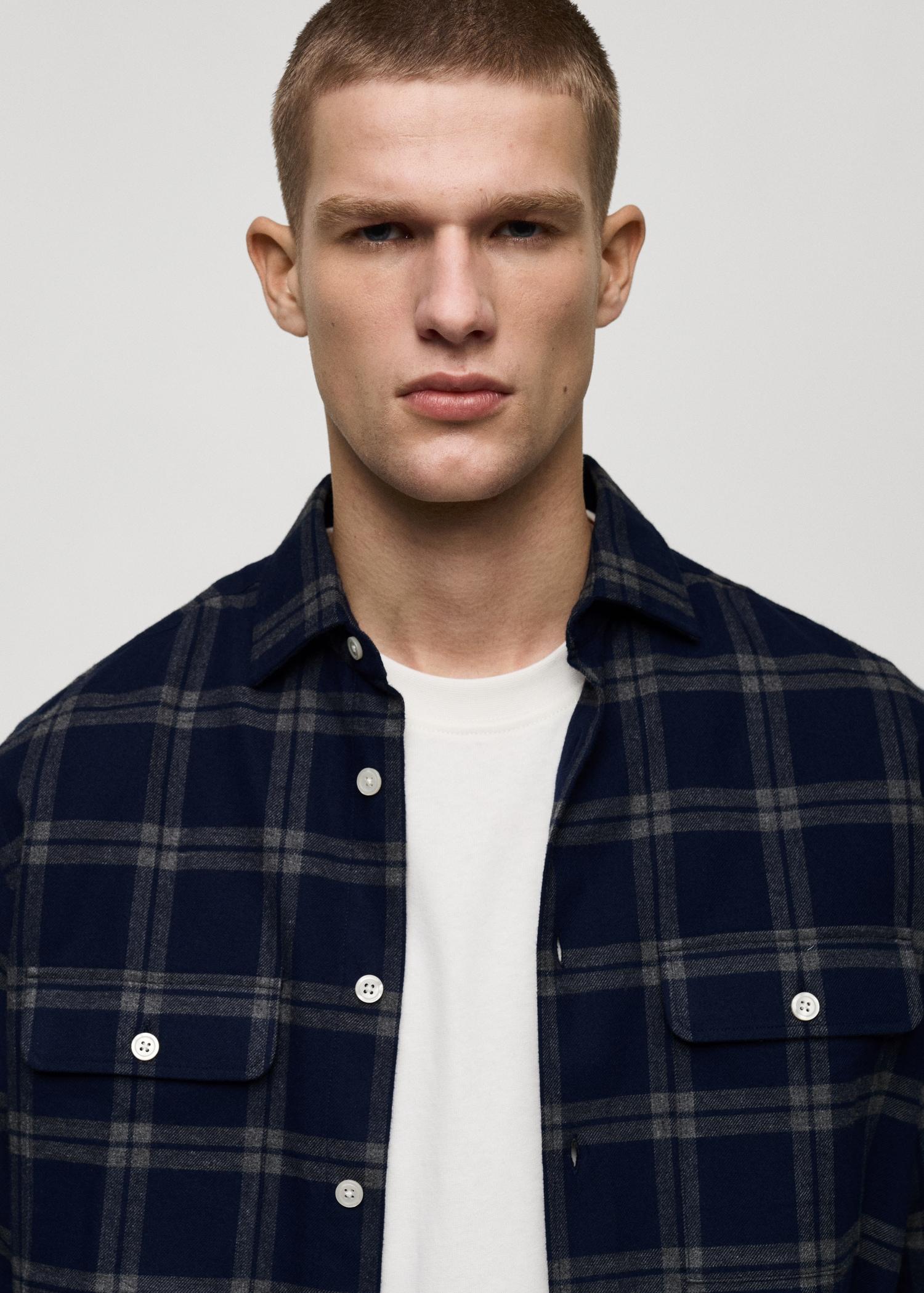 100% cotton flannel check overshirt - Men | MANGO USA Product Image