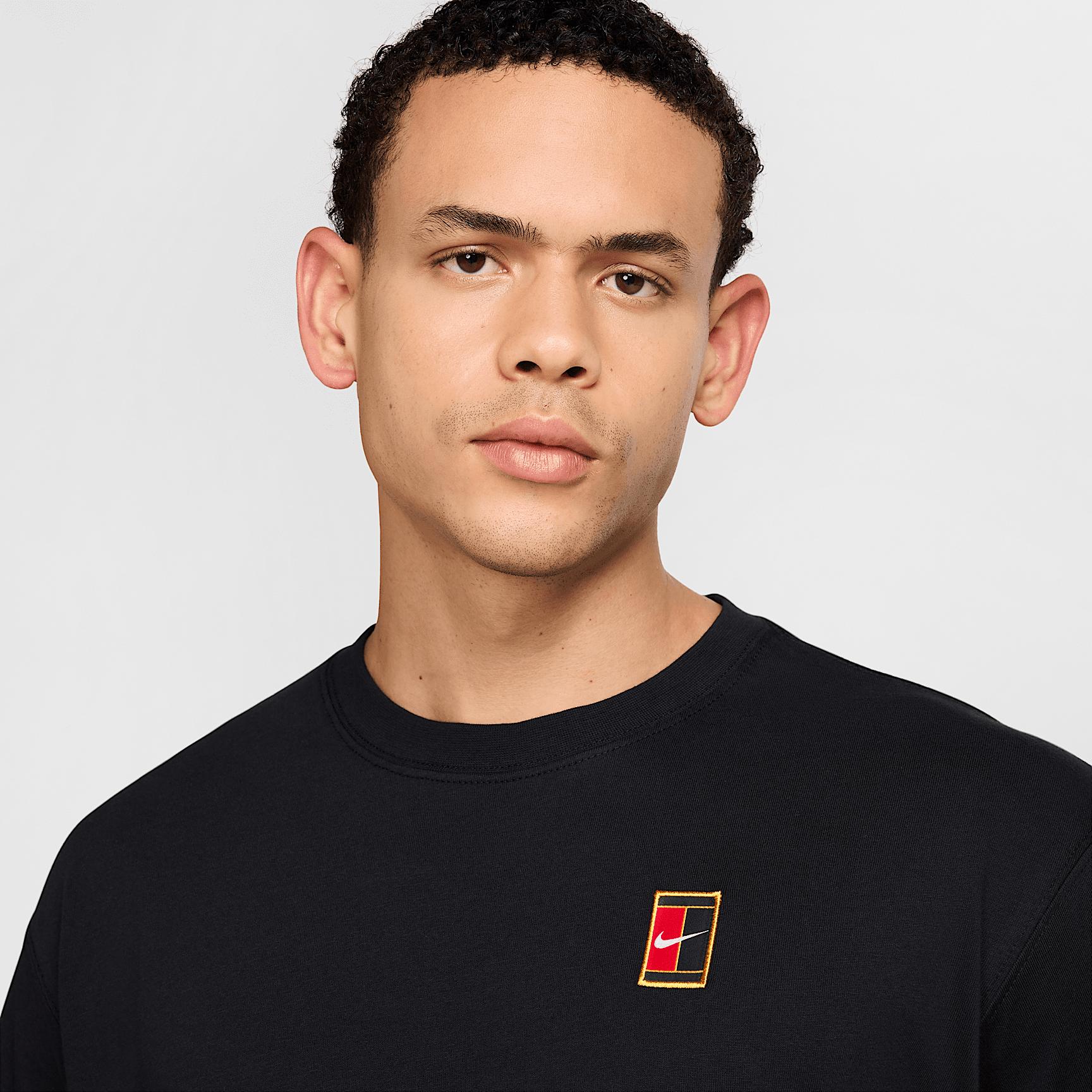 NikeCourt Men's Max90 Tennis T-Shirt Product Image