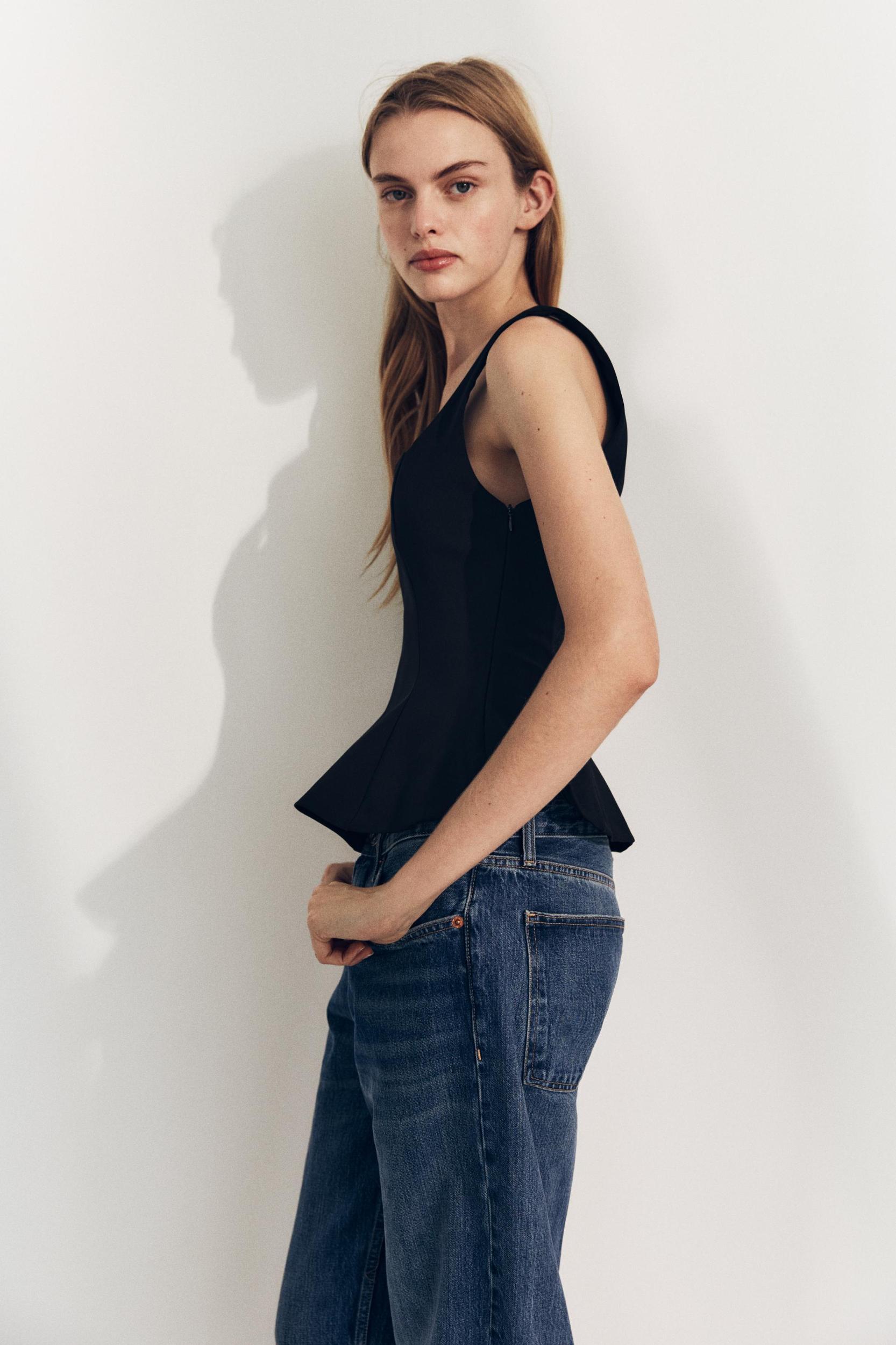 STRETCHY PEPLUM TOP Product Image