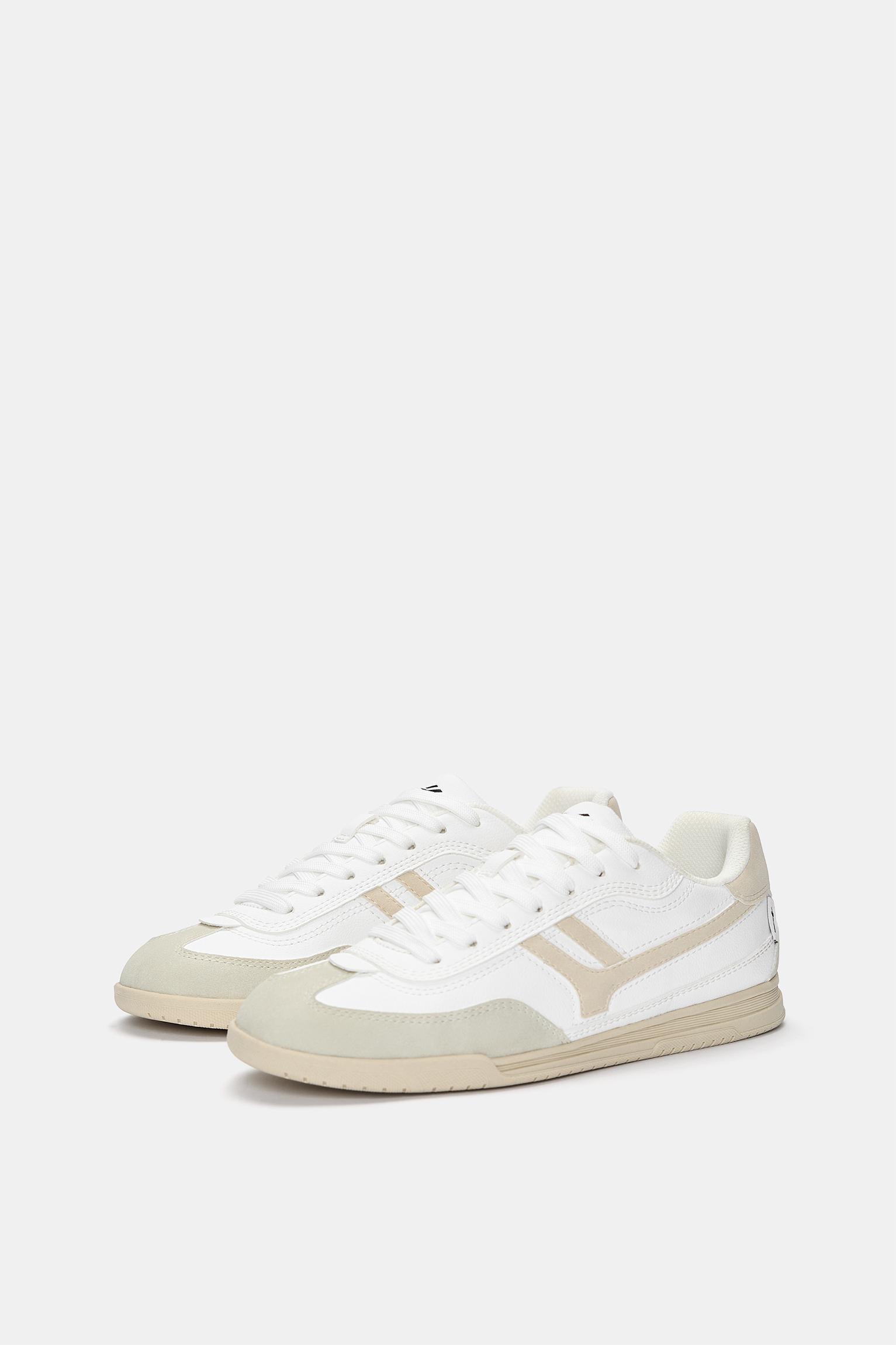 Retro sneakers Product Image