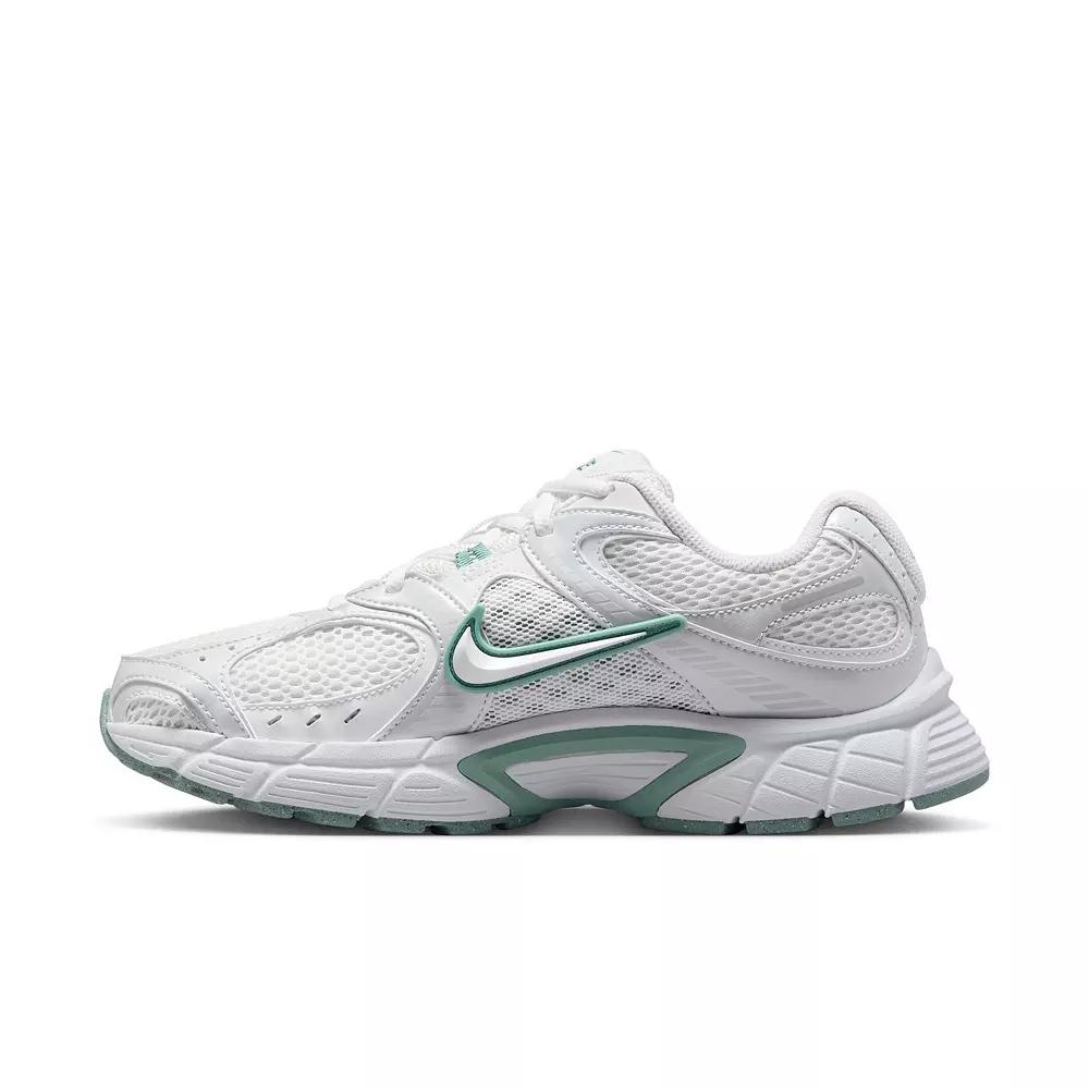 Nike Womens V5 RNR Shoes with Reflective Accents | HQ7901-106 Product Image