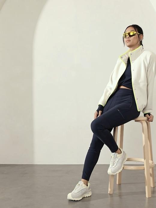 Headlands Hybrid High Rise Cargo Legging Product Image