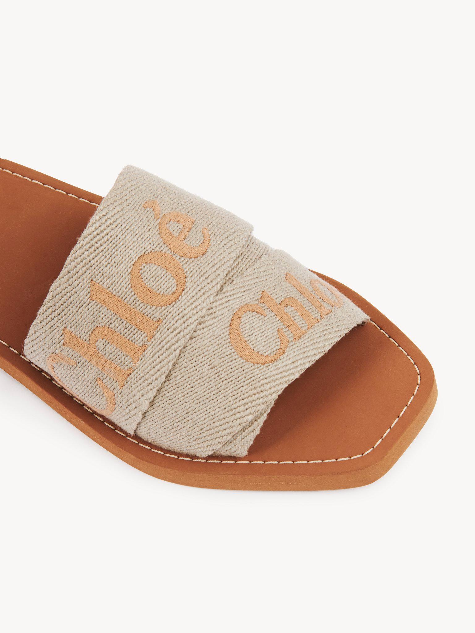 Woody mule Product Image