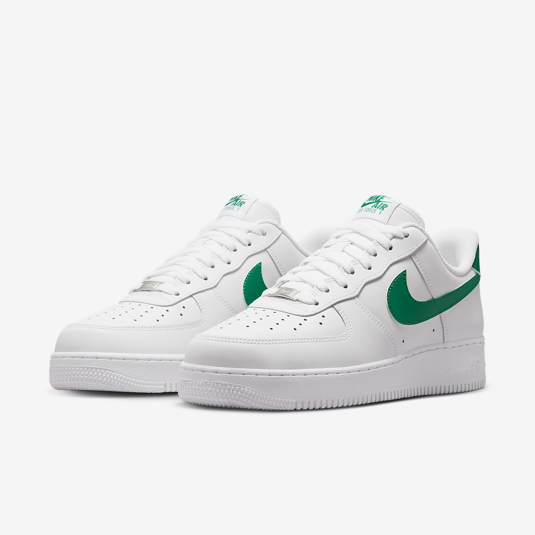 Nike Men's Air Force 1 '07 Shoes Product Image