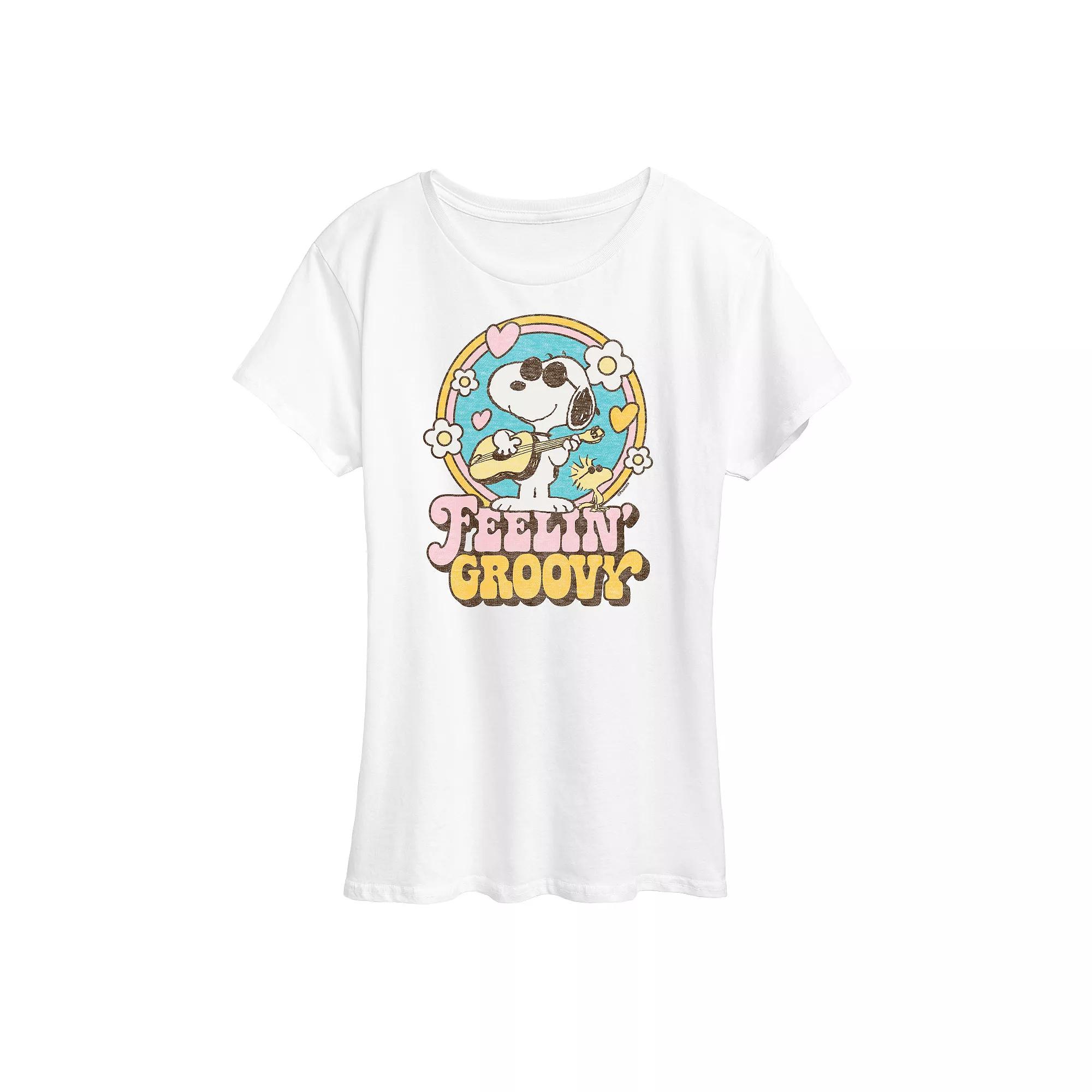 Women's Peanuts Snoopy Feelin' Groovy Graphic Tee,  Product Image