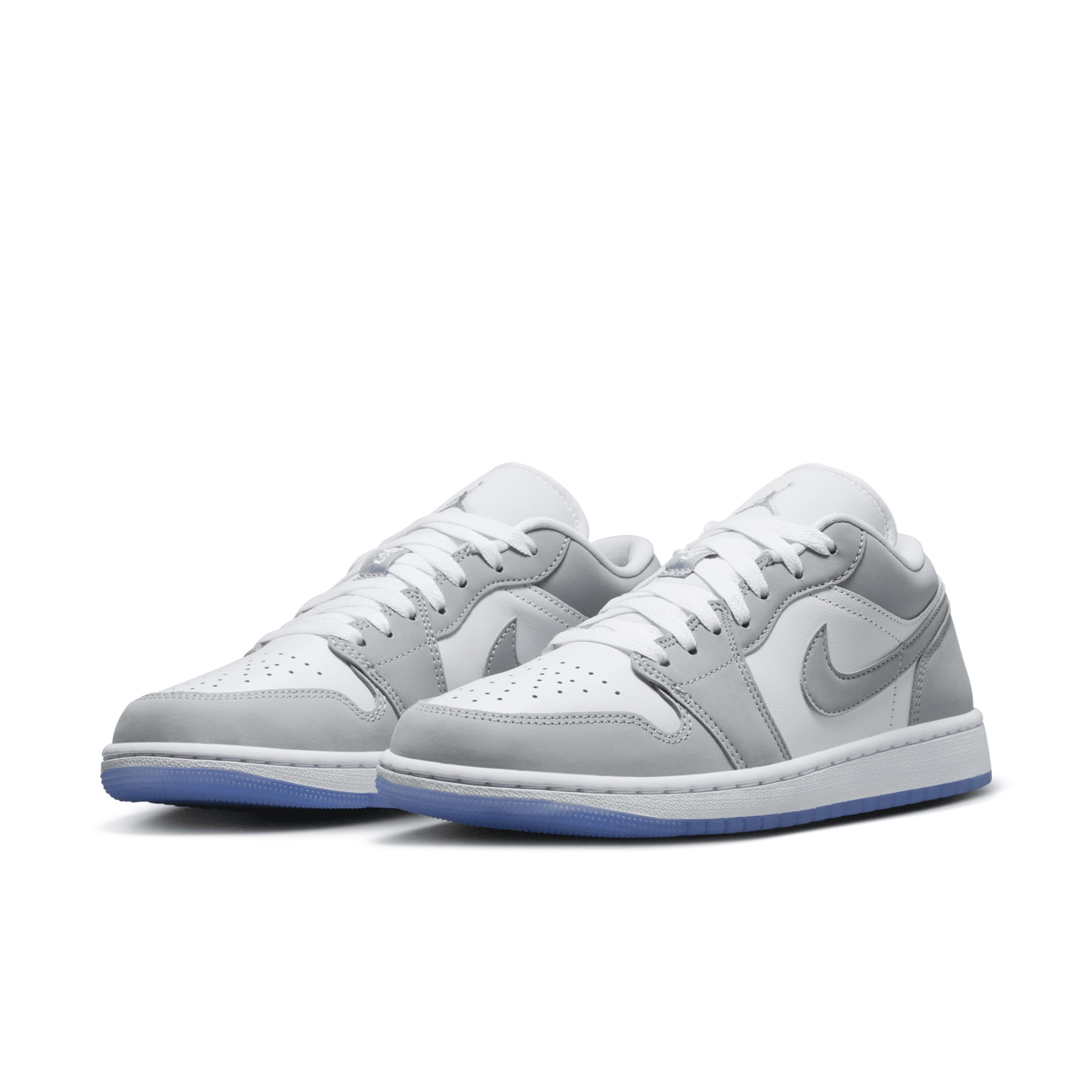 Womens Air Jordan 1 Low Shoes | DC0774-105 Product Image