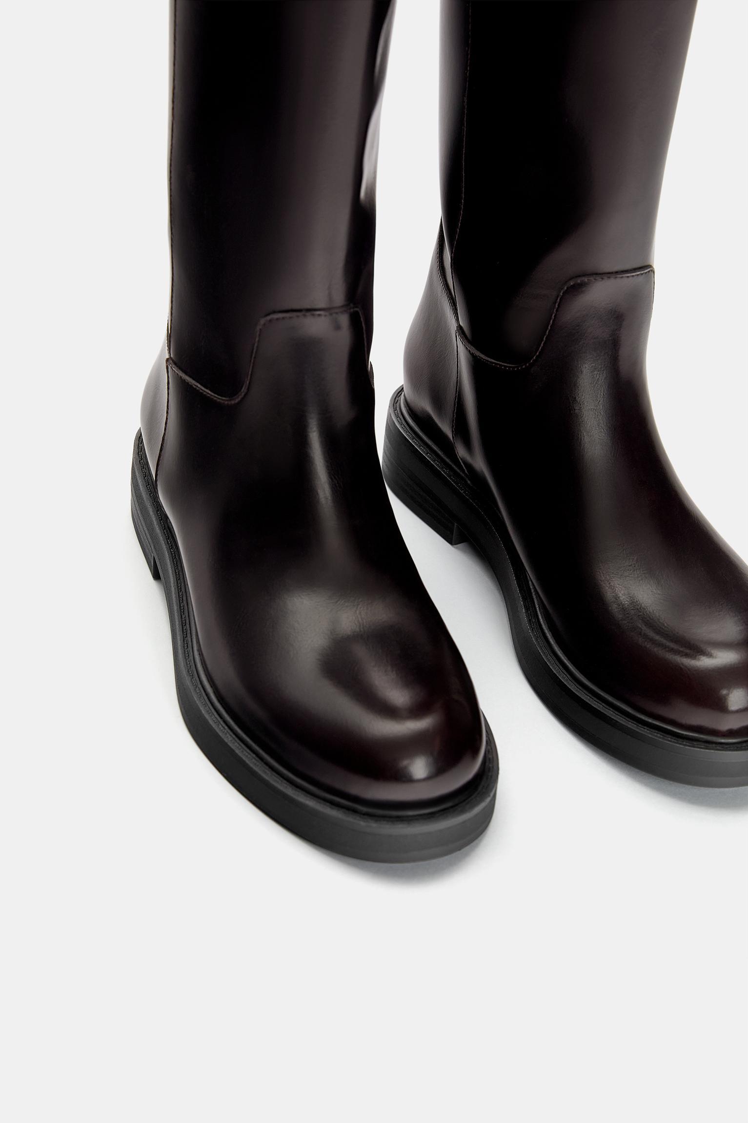 Flat knee-high boots Product Image