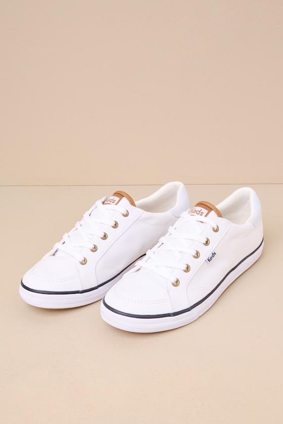 Center III White and Navy Canvas Lace-Up Sneakers Product Image