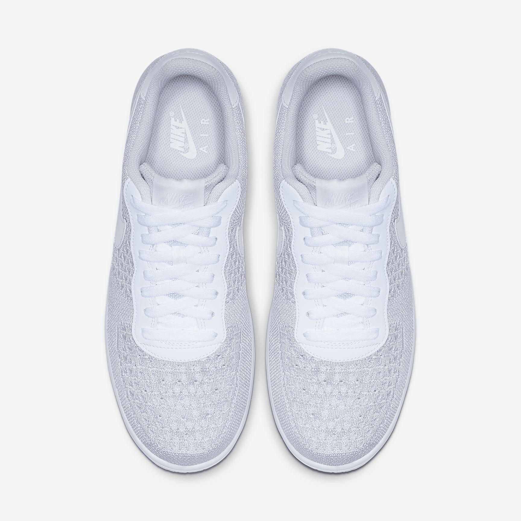 Nike Men's Air Force 1 Flyknit 2.0 Shoes Product Image