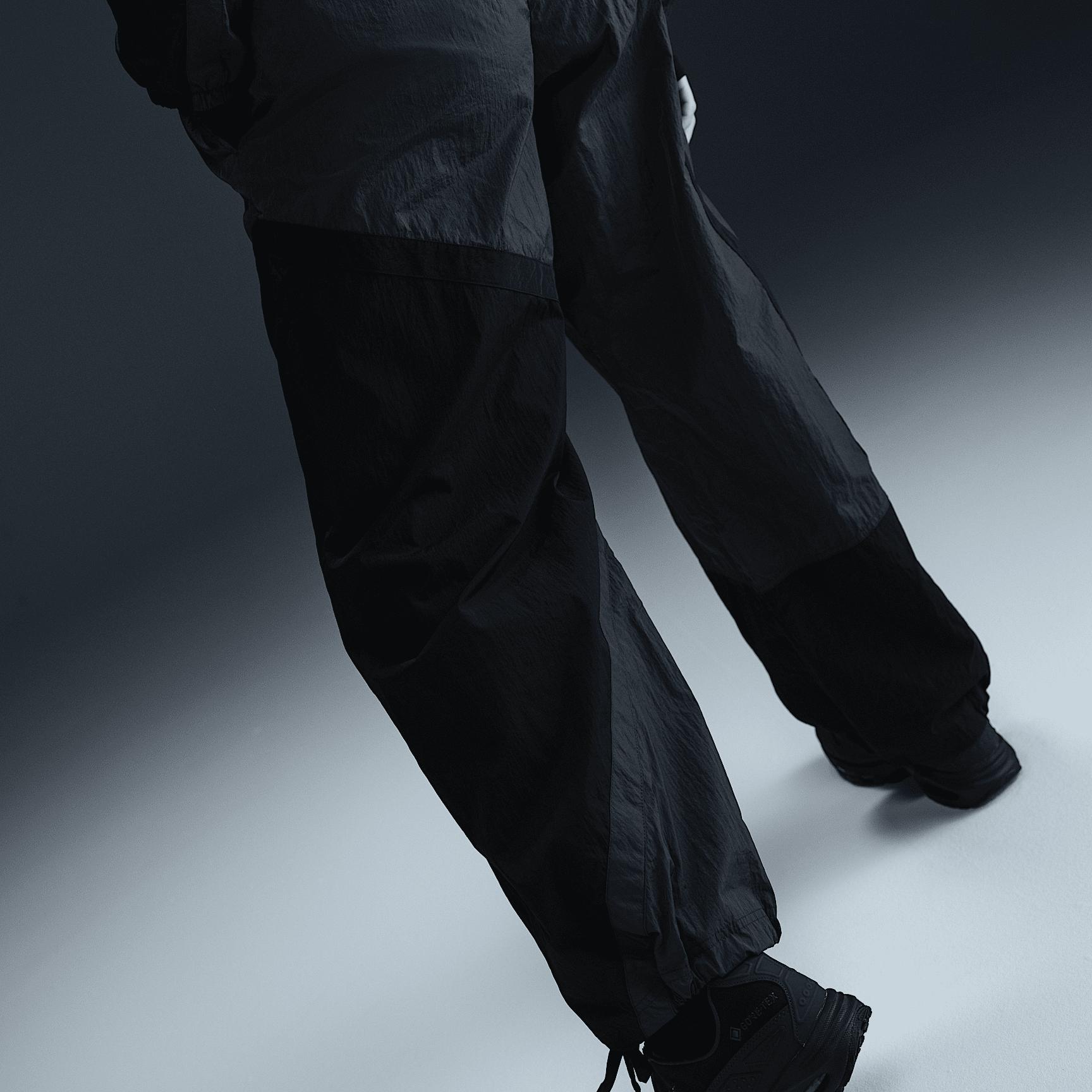 Nike Sportswear Women's Mid-Rise Loose Woven Open-Hem Pants Product Image