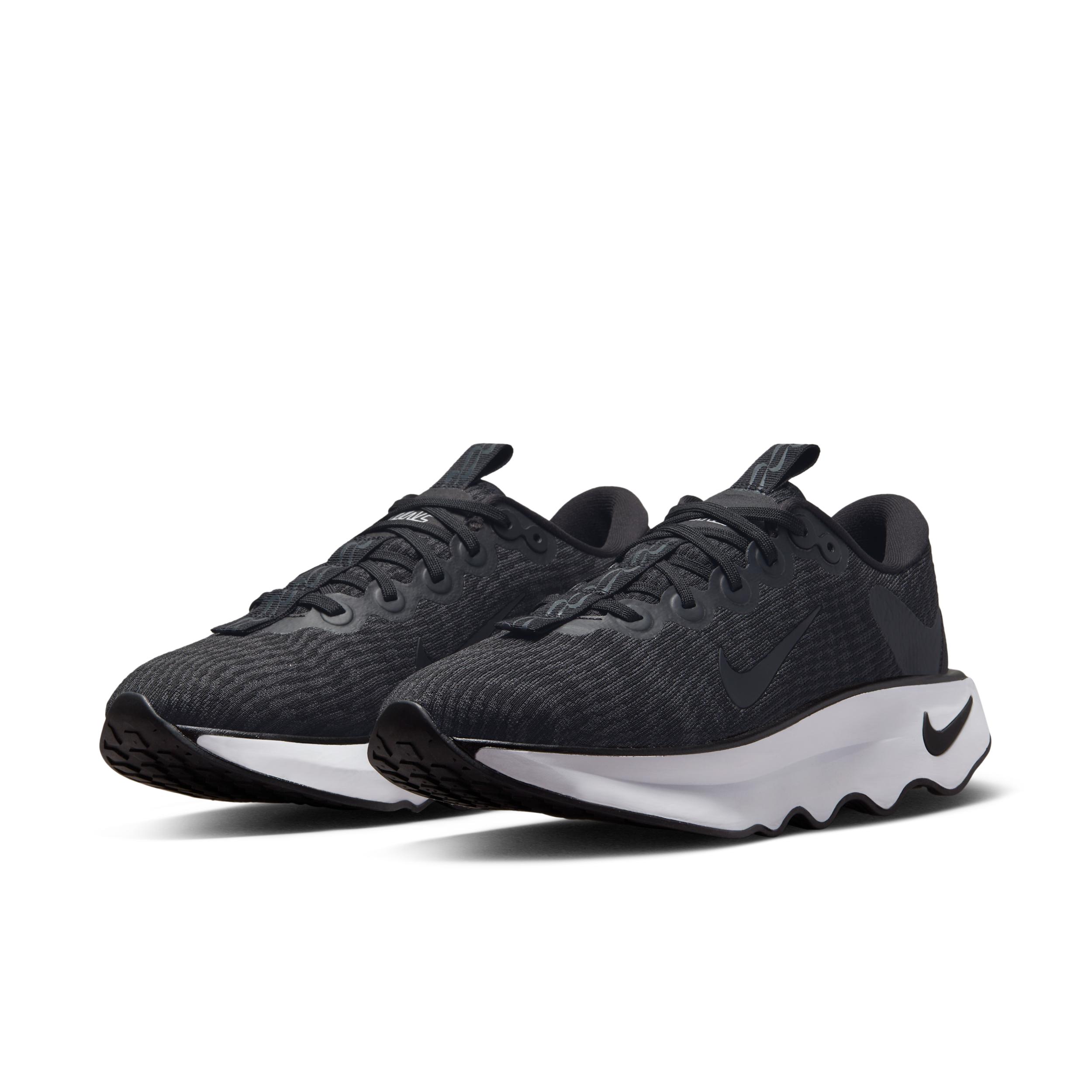 Nike Motiva Women's Walking Shoes,  Product Image