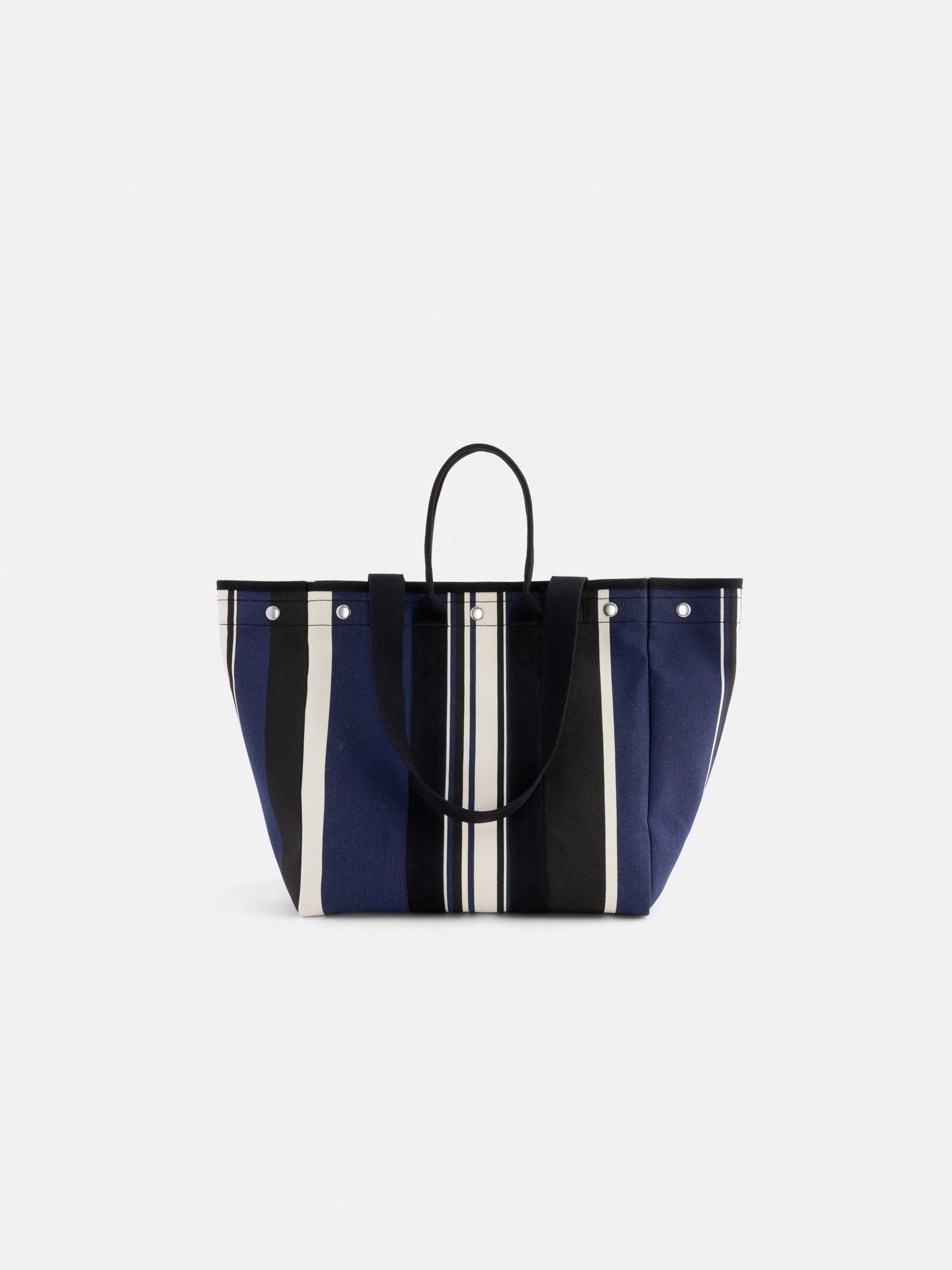 The Perfect Weekend Tote Product Image