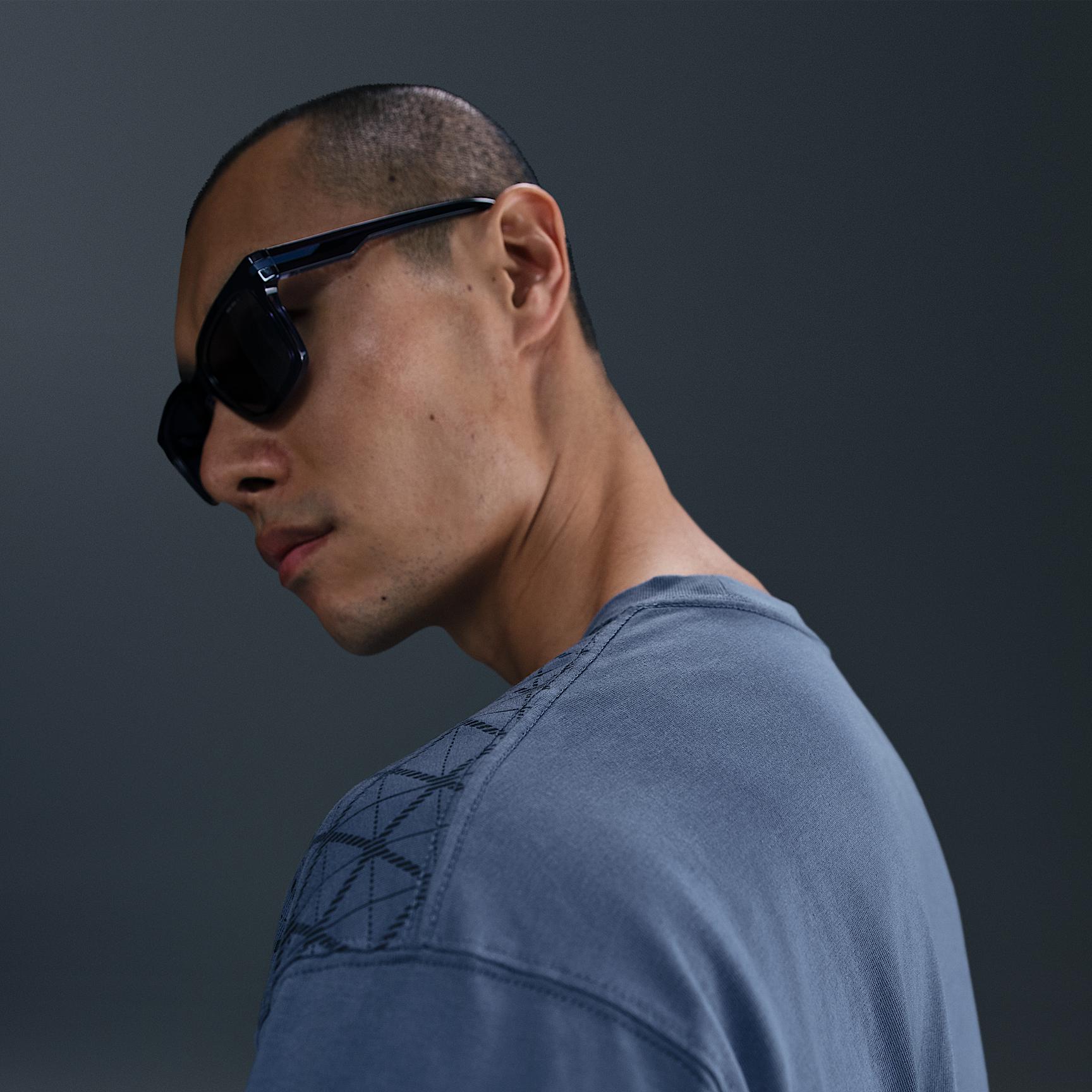 Paris Saint-Germain Nike Mens Soccer Seasonal Print T-Shirt | HQ8326-491 Product Image