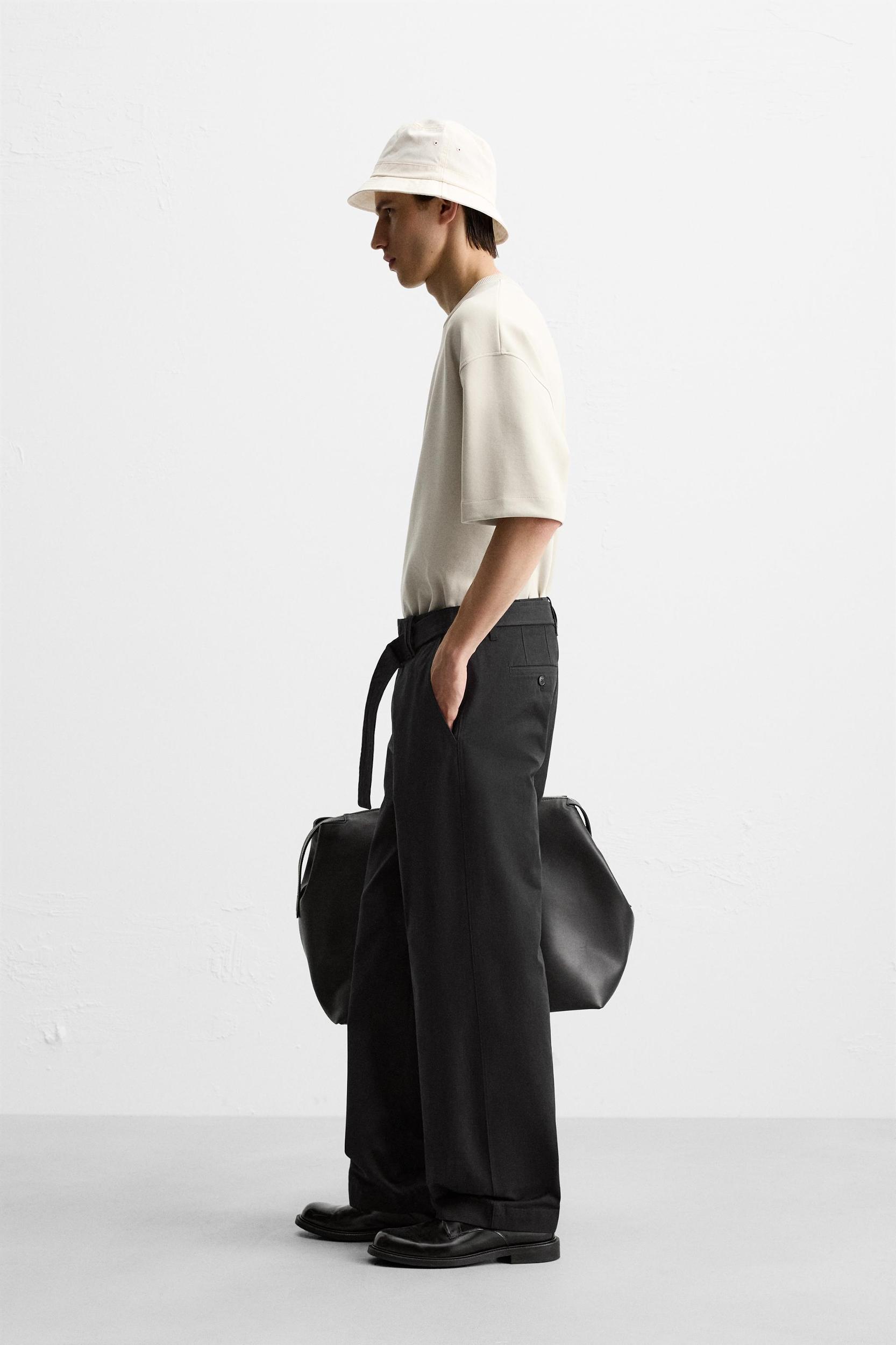 RELAXED FIT TECHNICAL SWEATSHIRT Product Image