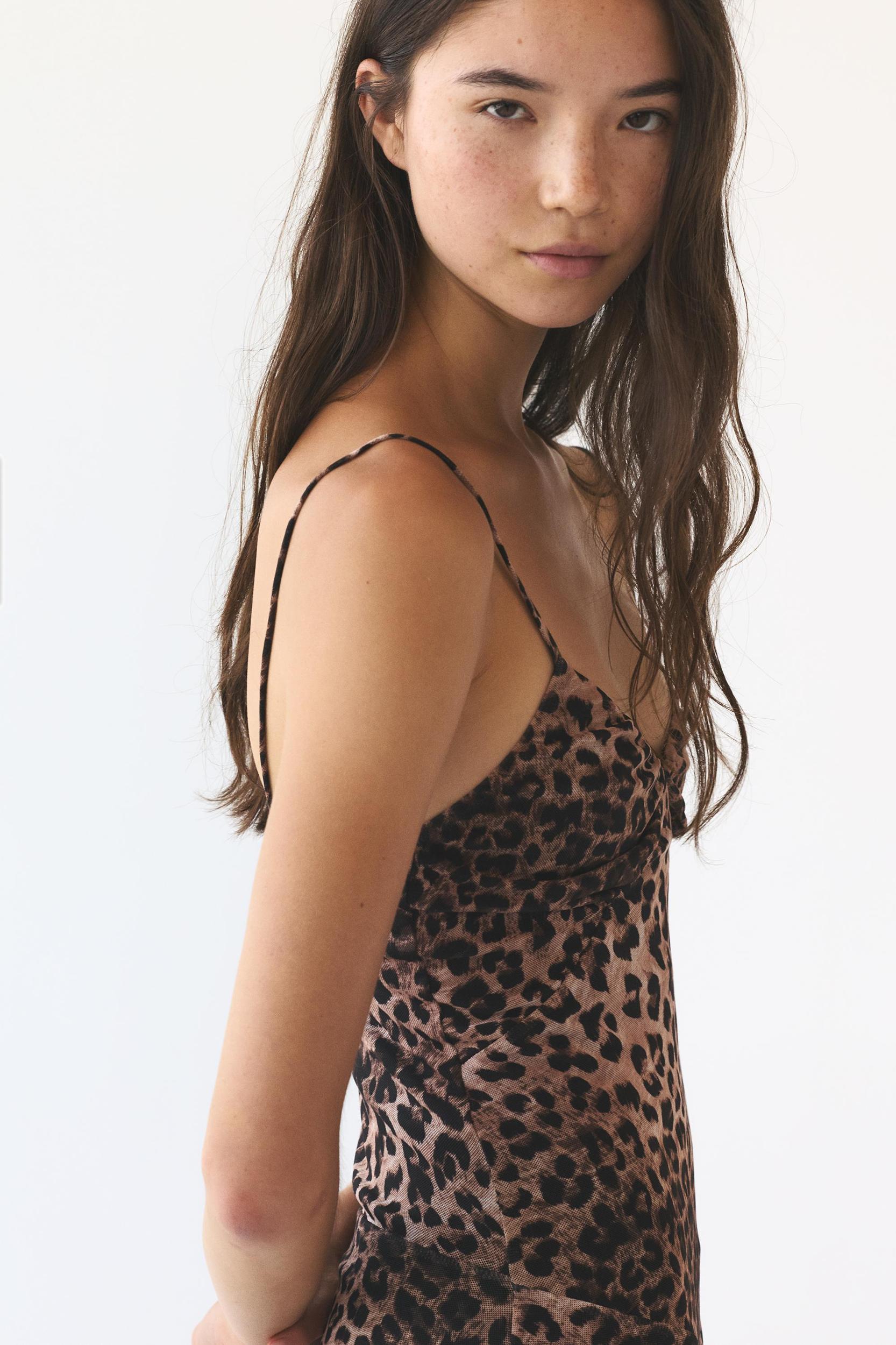 Short printed dress Product Image